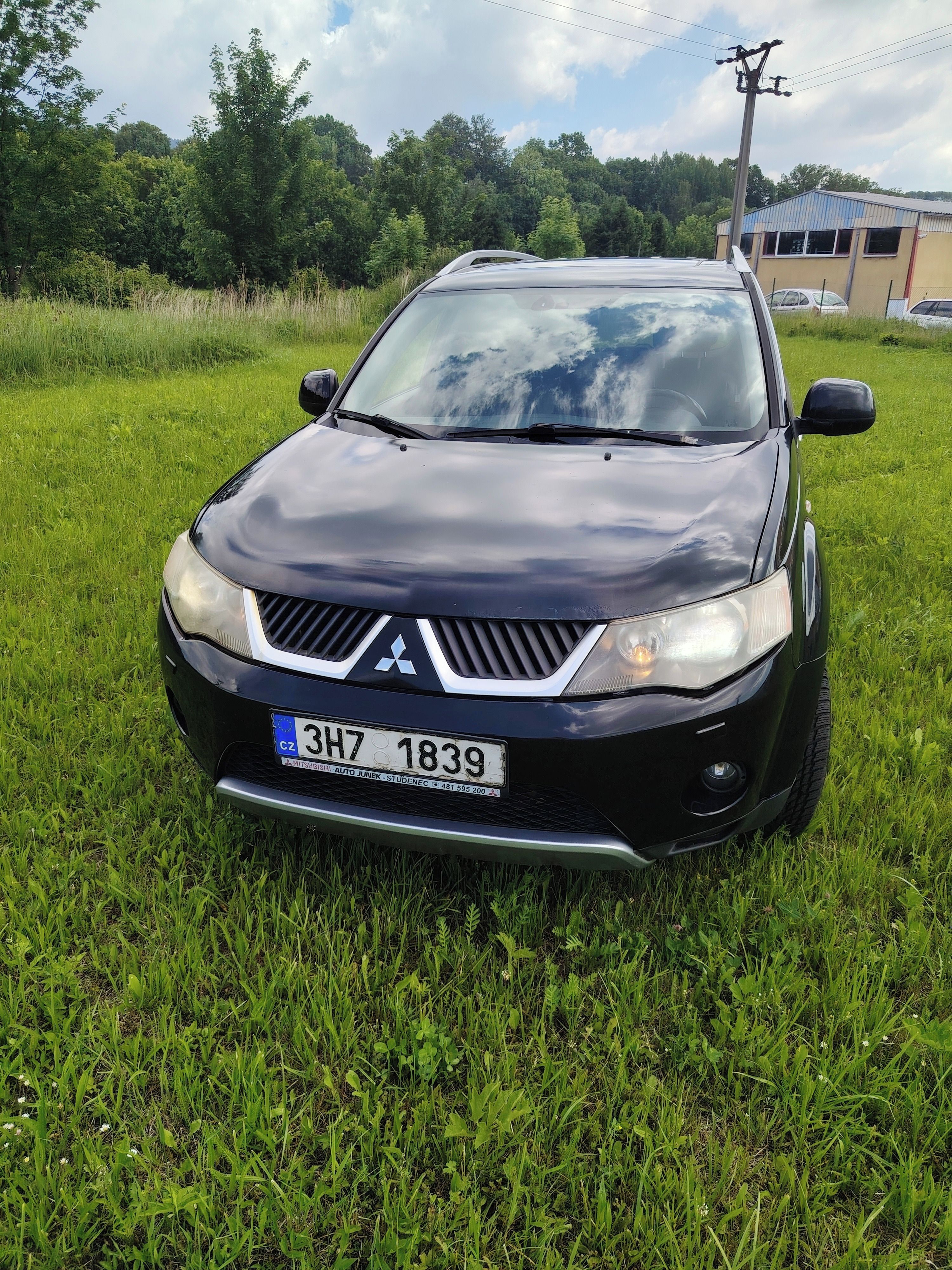 Mitsubishi Outlander, 2,0 Di-D, 7míst, serv. knížka - fotka 2