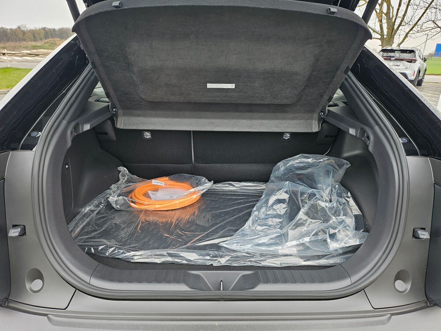 Toyota C-HR, Executive VIP 4x4 - fotka 6