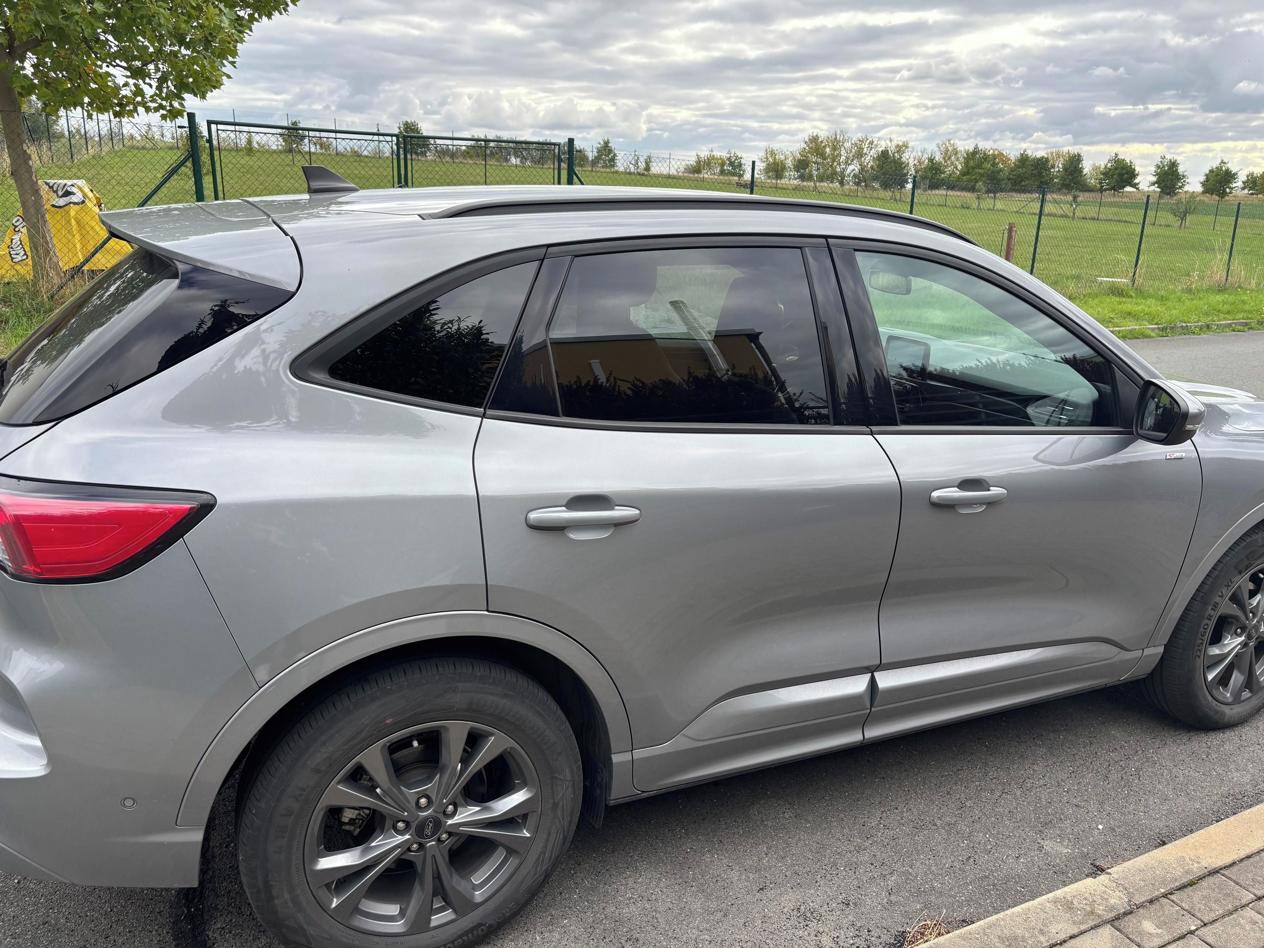 Ford Kuga, Ford Kuga 2.5 ST Line Plug-in
