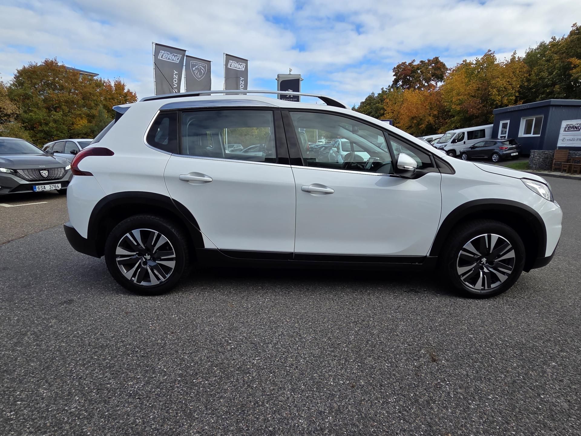 Peugeot 2008, 1.2 PT 110 ALLURE MAN5 - fotka 6