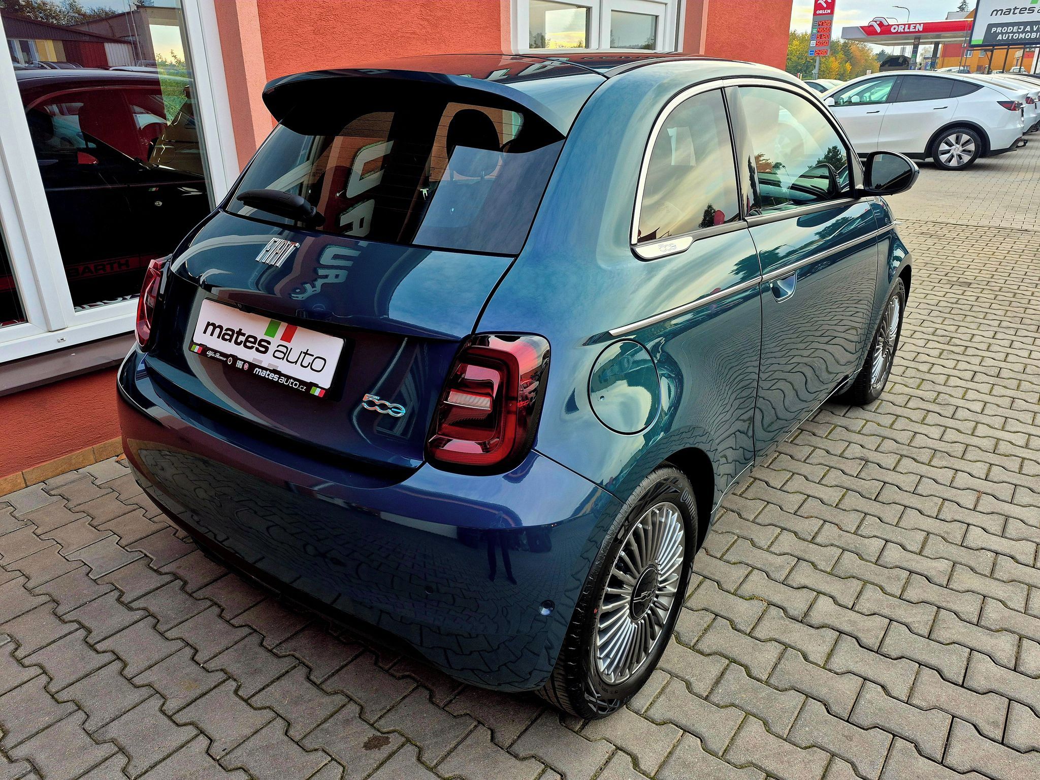 Fiat 500E, 42kwh 87KW DRIVE (odpočet dph - fotka 6