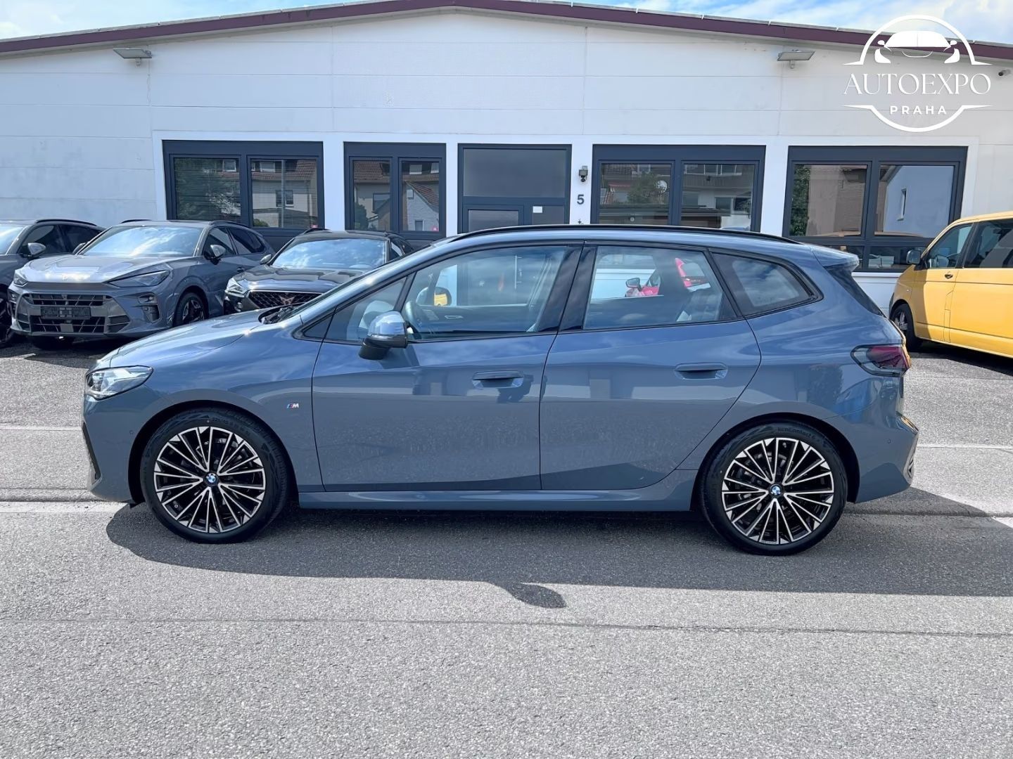 BMW Řada 2, 218 M-Sport*PANORAMA*H&K - fotka 4