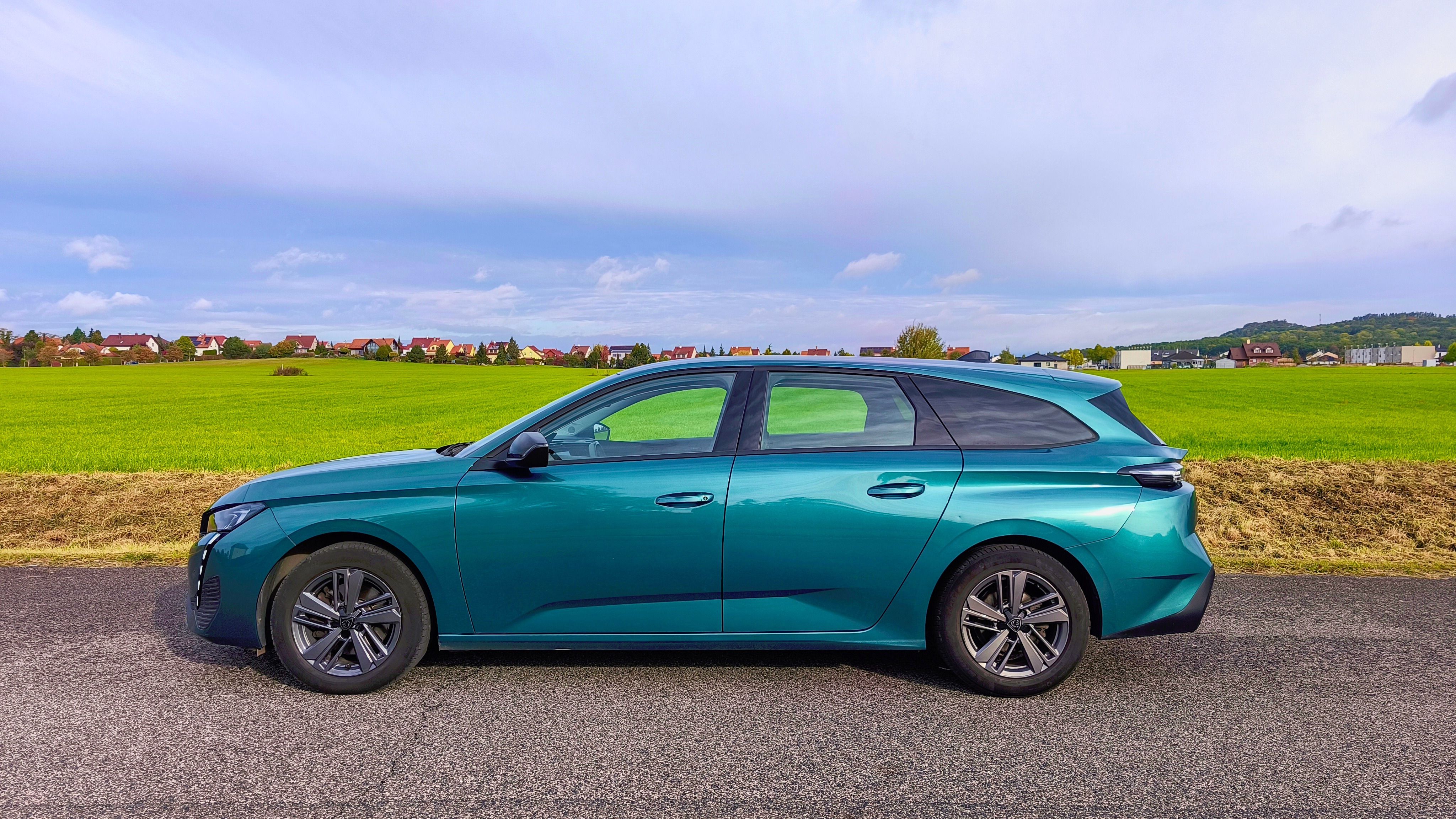 Peugeot 308, 308SW 1.5 BlueHDI AT8 Allrue - fotka 2