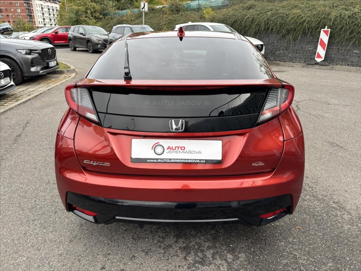Honda Civic, 1,8 VTEC 104kW PLNÝservisHONDA - fotka 4