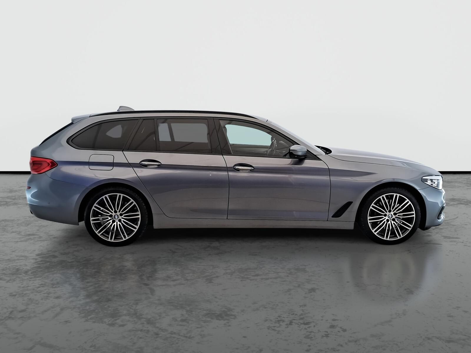 BMW Řada 5, 530d xDrive, Sport Line, 4X4 - fotka 6