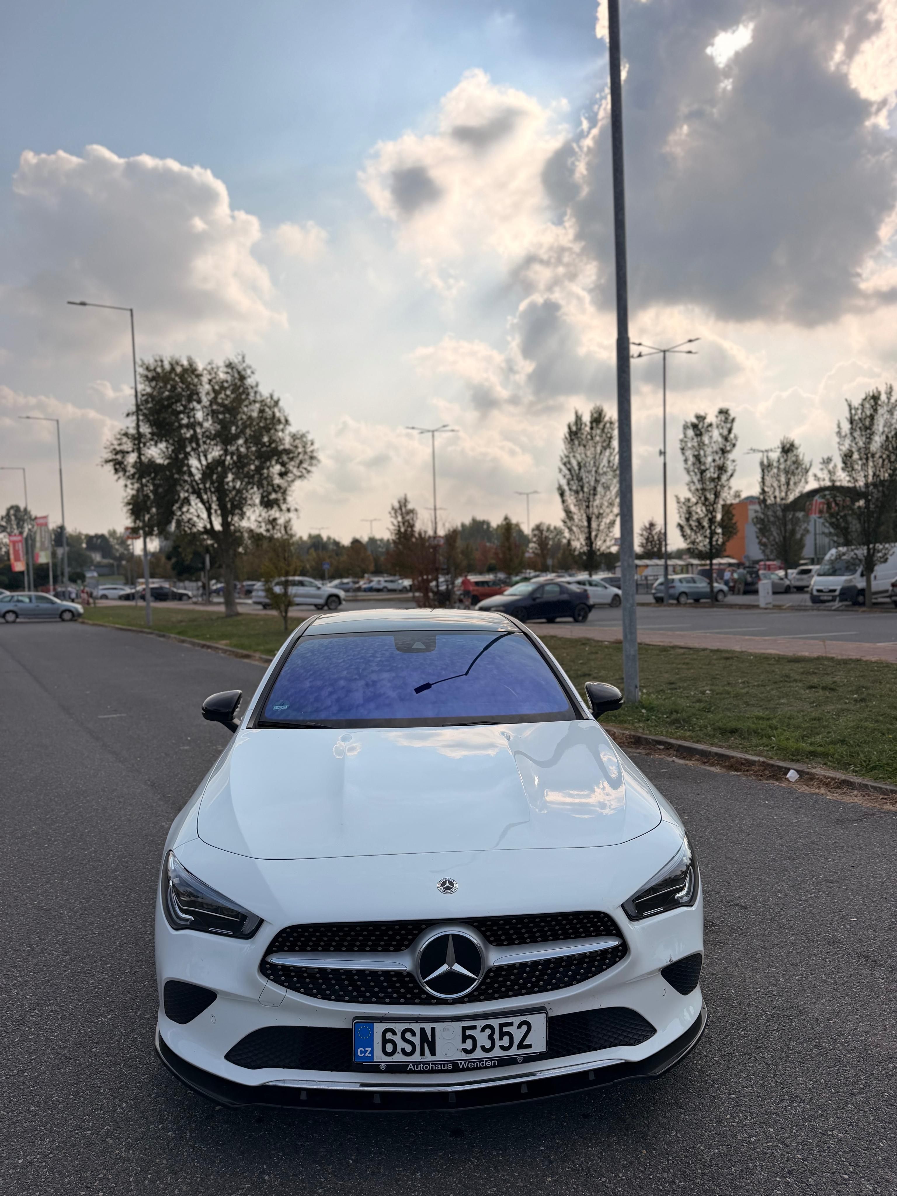 Mercedes-Benz CLA, Mercedes-Benz CLA 200, benzín - fotka 5