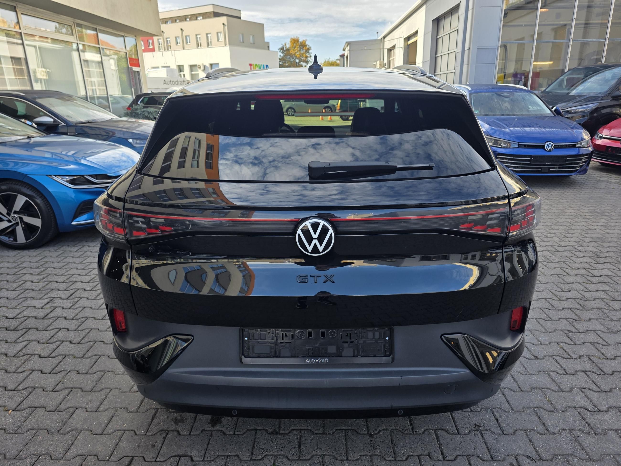 Volkswagen ID.4, GTX 220kW 4x4 / Tažné - fotka 6