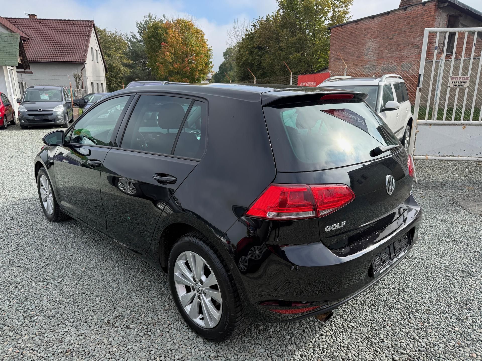 Volkswagen Golf, 1.2 TSI 81KW CUP - fotka 4