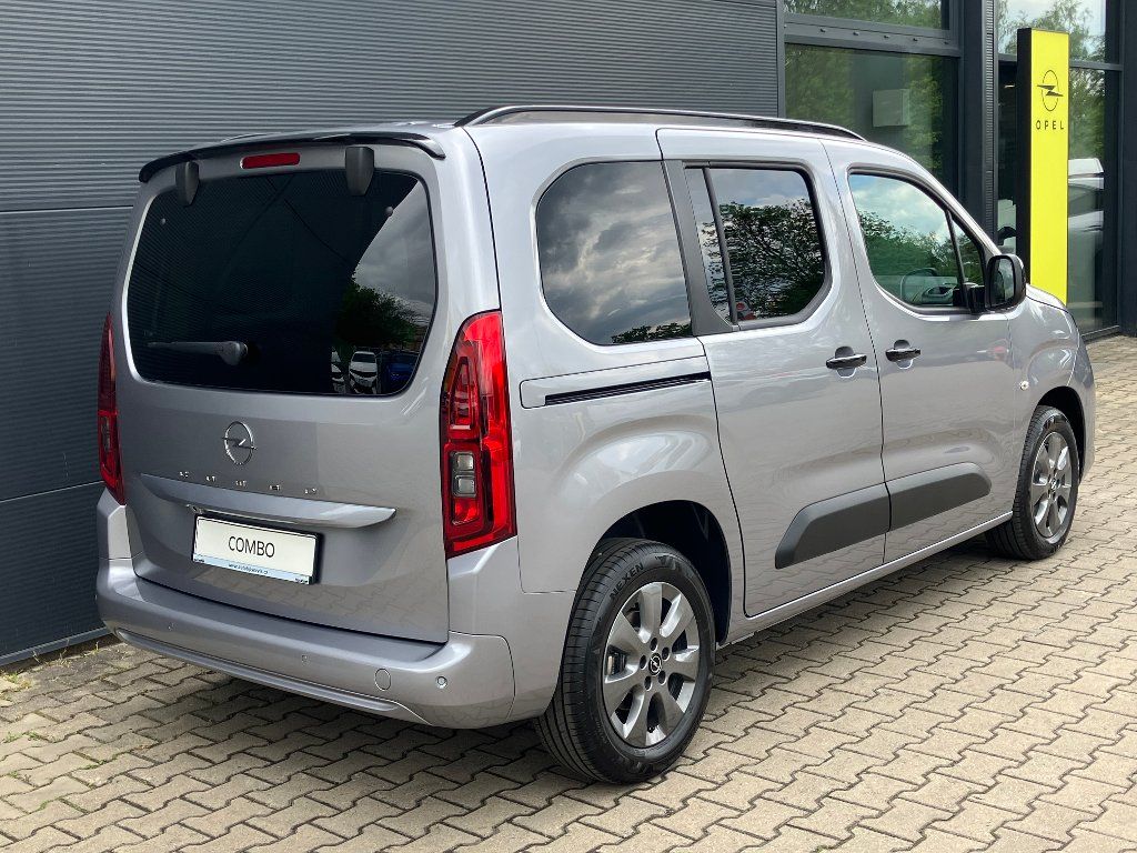 Opel Combo, EDITION 1.2 Turbo (110k) MT6 - fotka 6