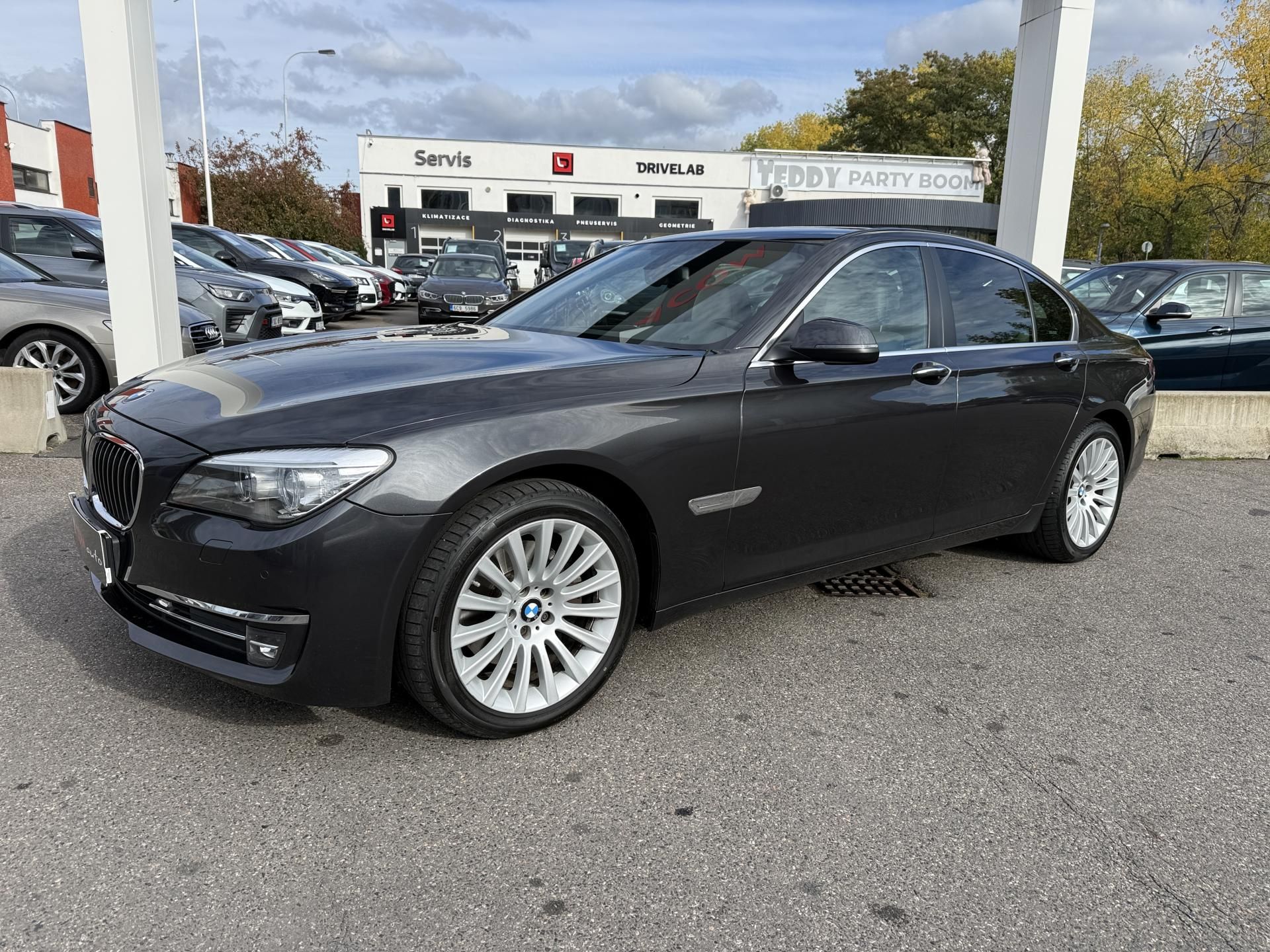 BMW Řada 7, 730D koupeno v ČR DPH - fotka 2