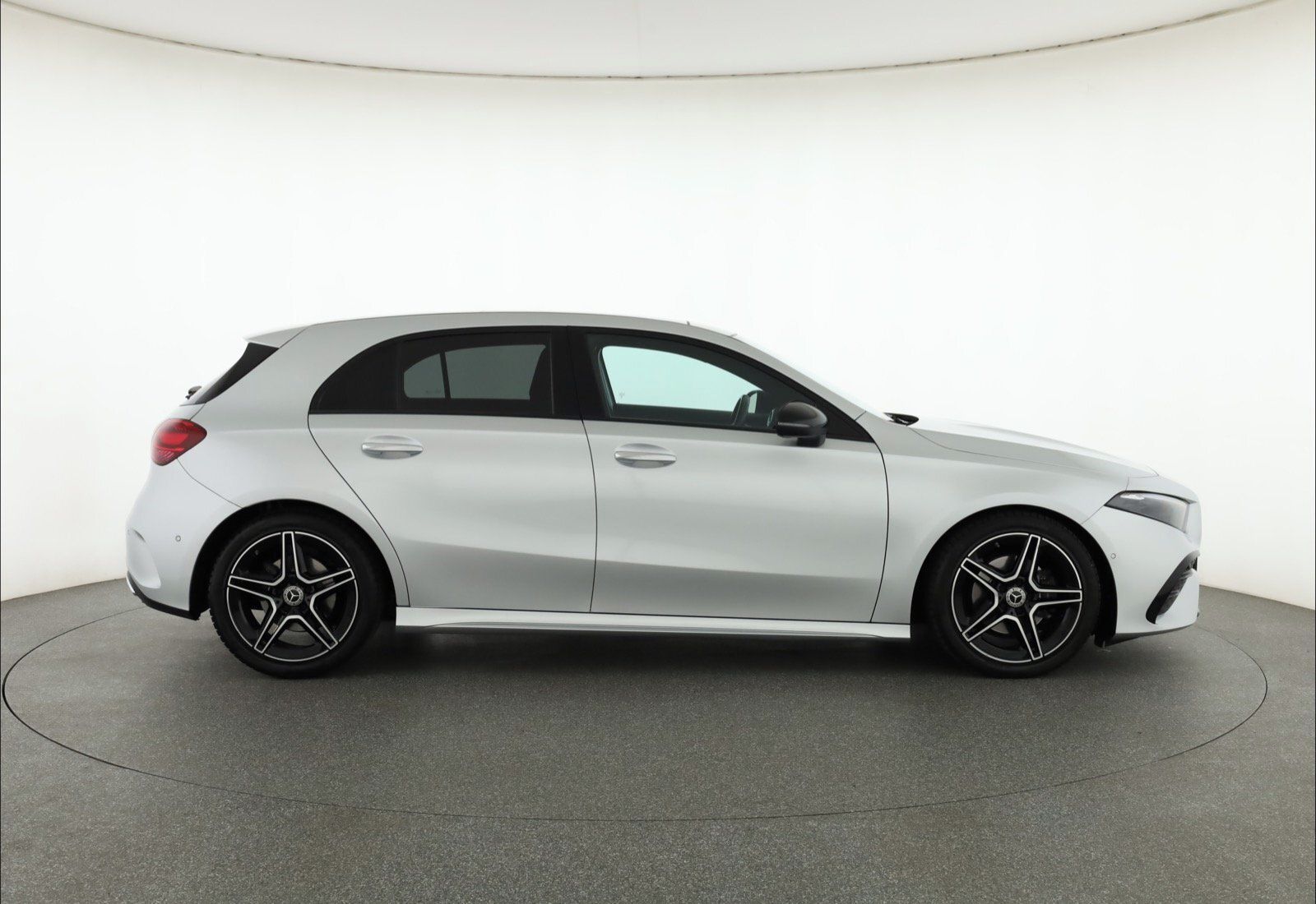 Mercedes-Benz Třídy A, 200, Automat, Serv.kniha, Kůže - fotka 6