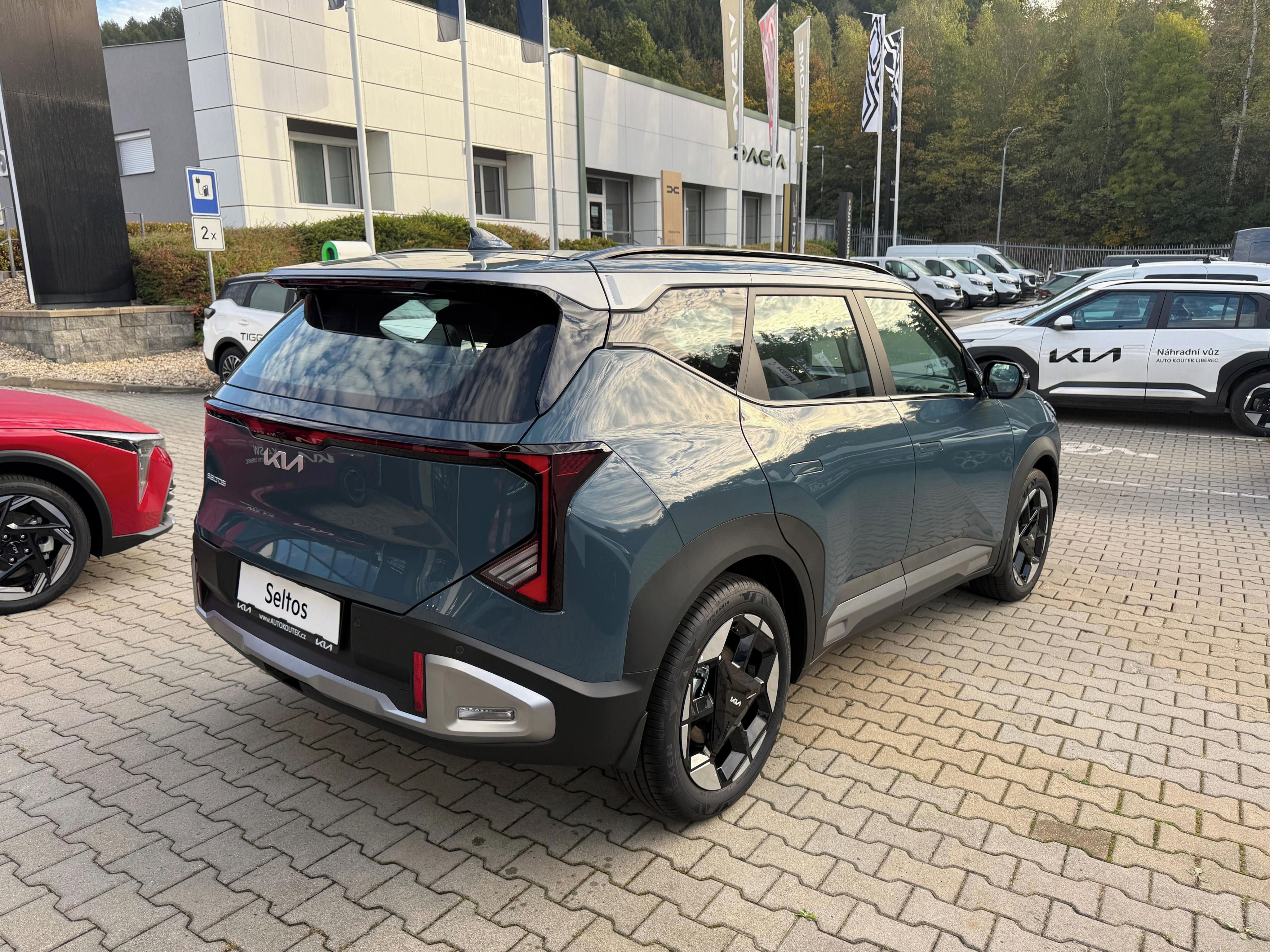 Kia Seltos, 1,6 T-GDi GPF 4x2 EXCLUSIVE - fotka 4