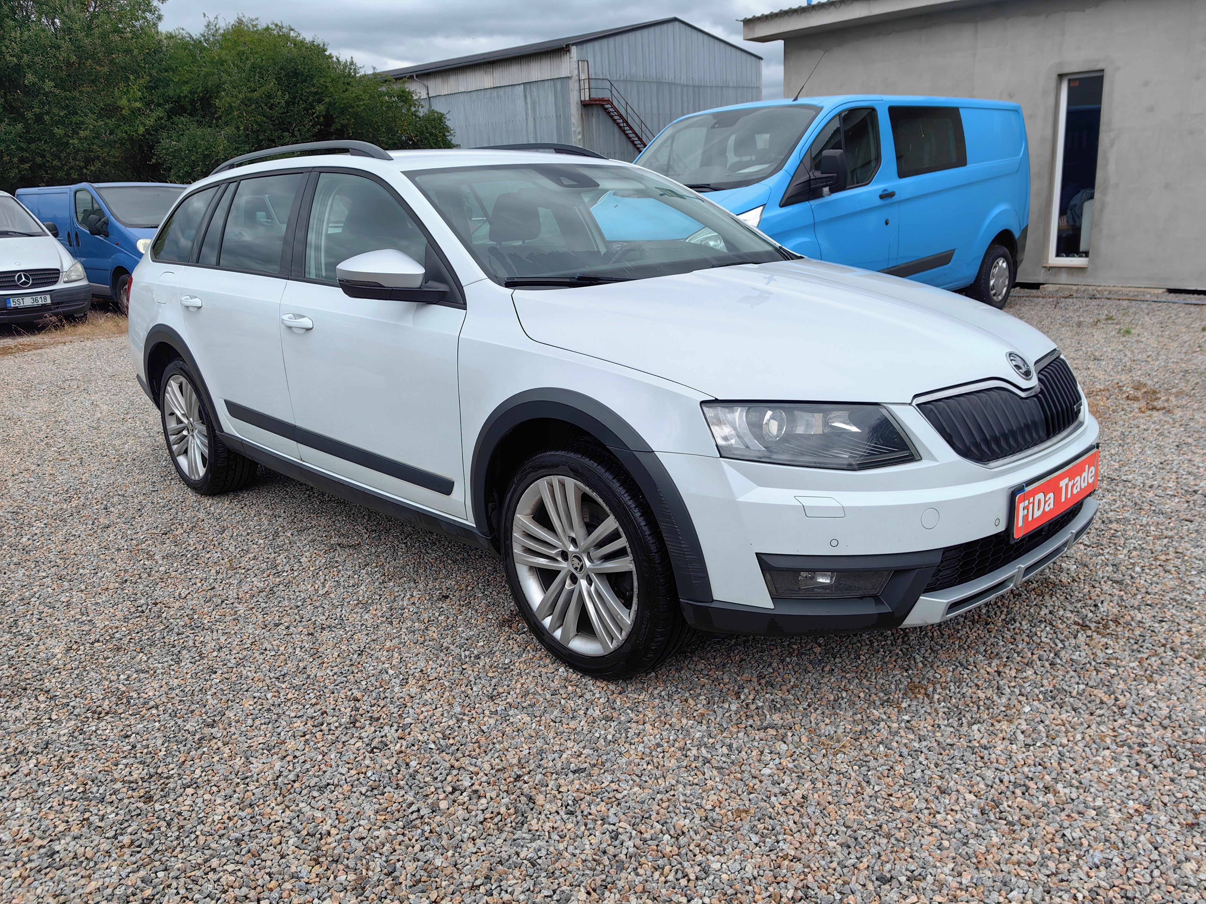 Škoda Octavia, SCOUT 2.0TDi 135kW DSG 4x4 - fotka 4