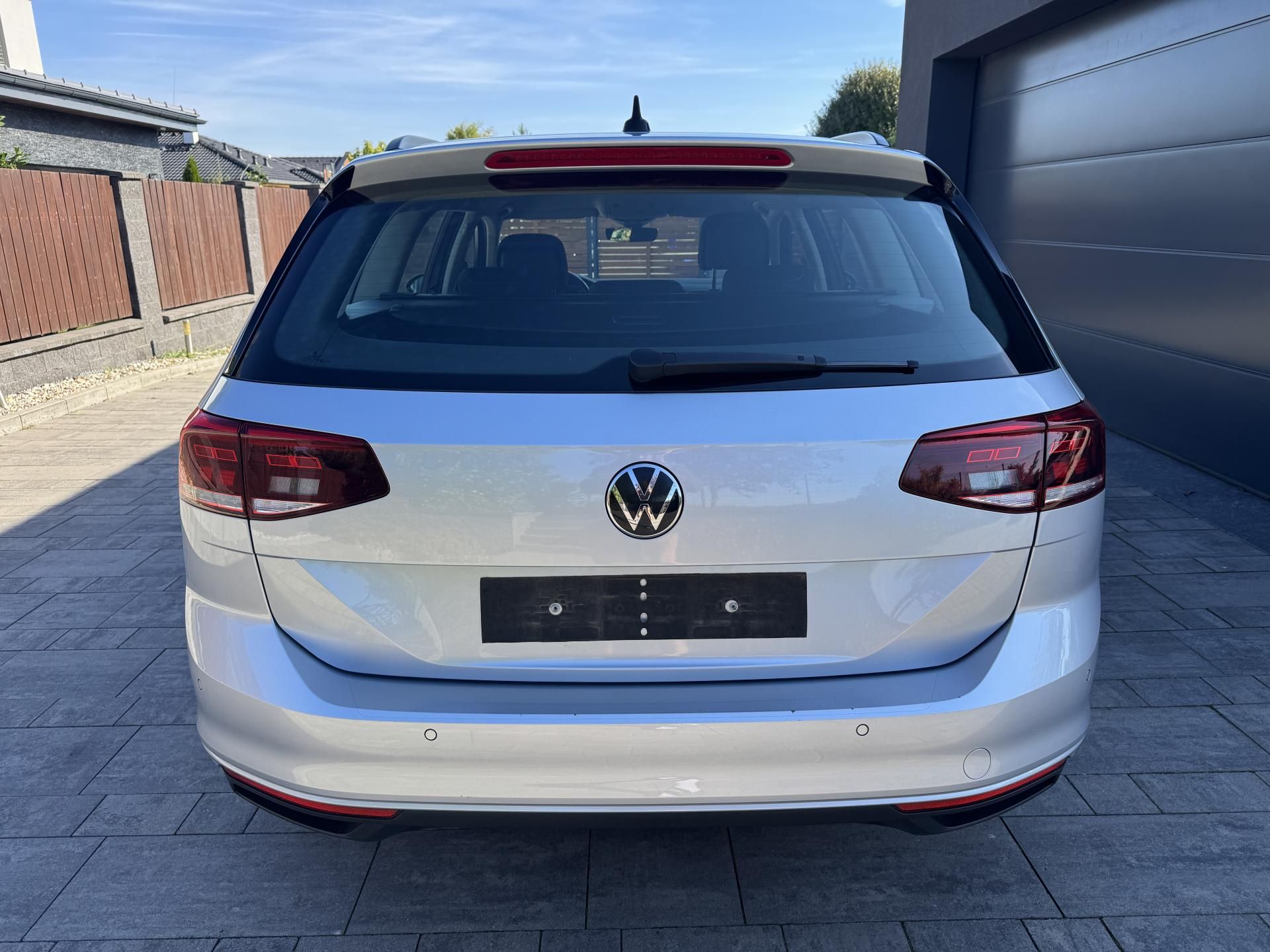Volkswagen Passat, 2.0 TDI DSG Business Tažné - fotka 5