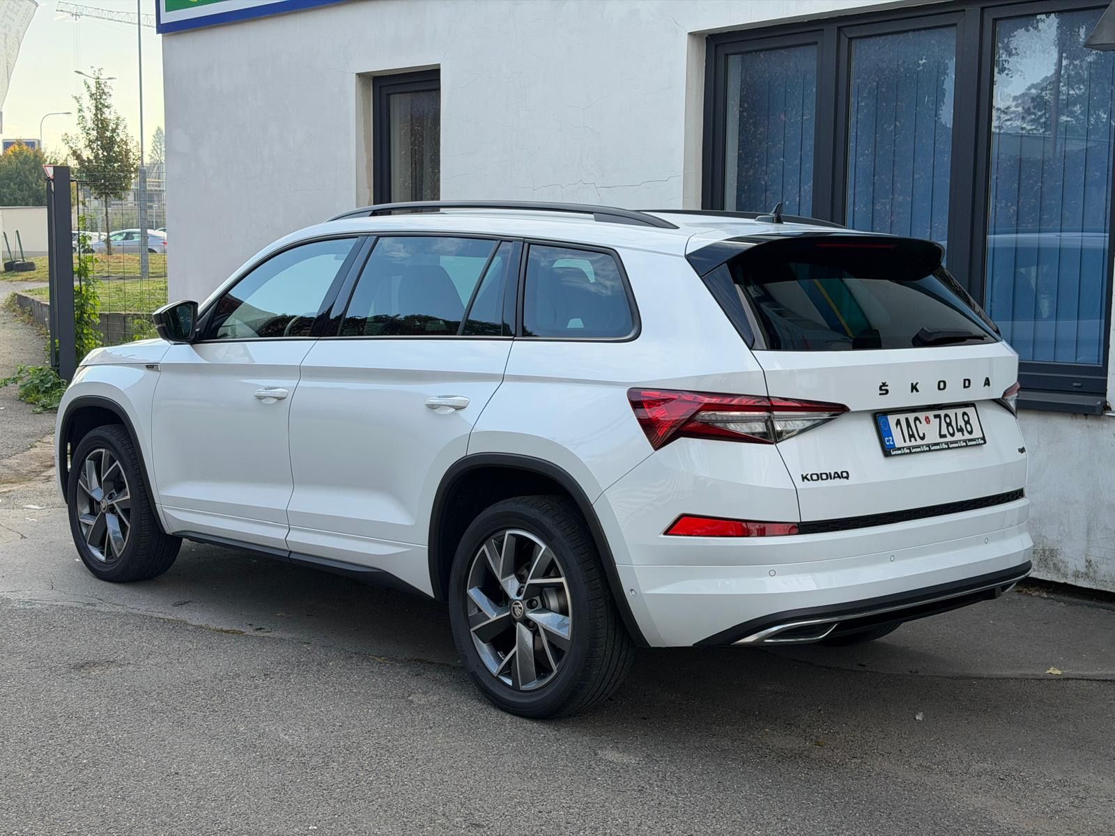 Škoda Kodiaq, 2.0TD 4x4 DSG SPOR, TAŽNÉ, CZ - fotka 4