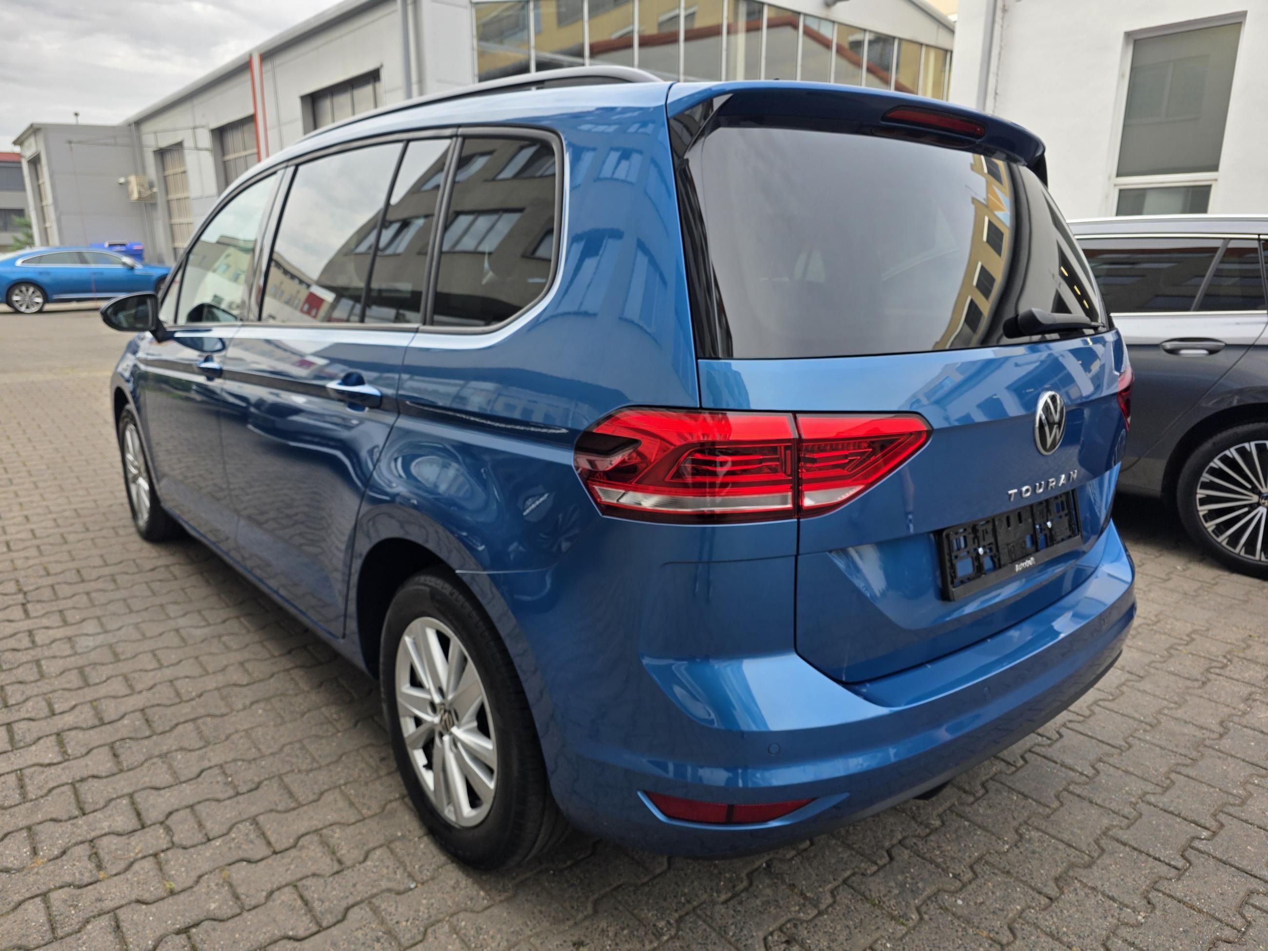 Volkswagen Touran, 1.5 TSI 110kW DSG / Tažné - fotka 4
