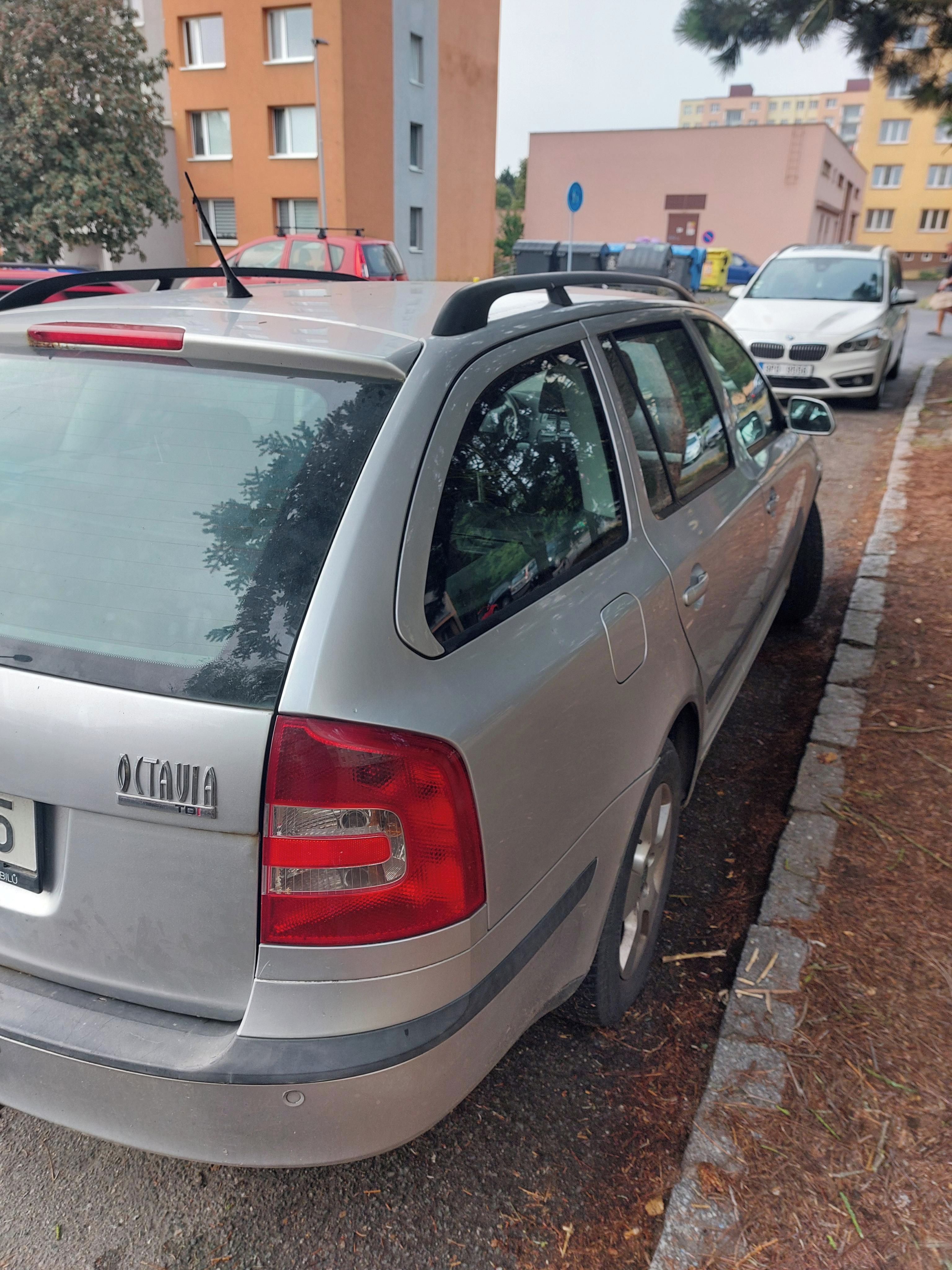 Škoda Octavia - fotka 4