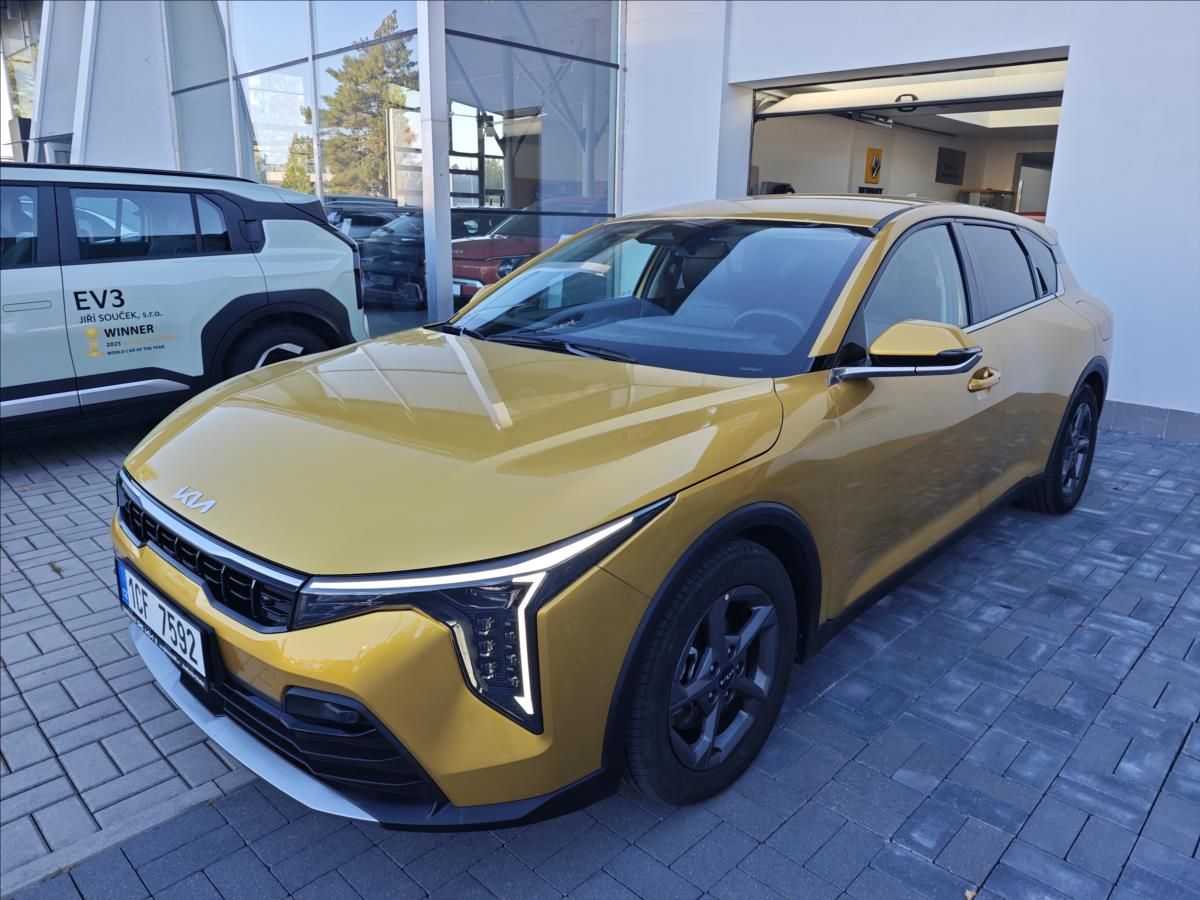 Kia K4, 1,6 T-GDI 110kW 7DCT  TOP - fotka 2