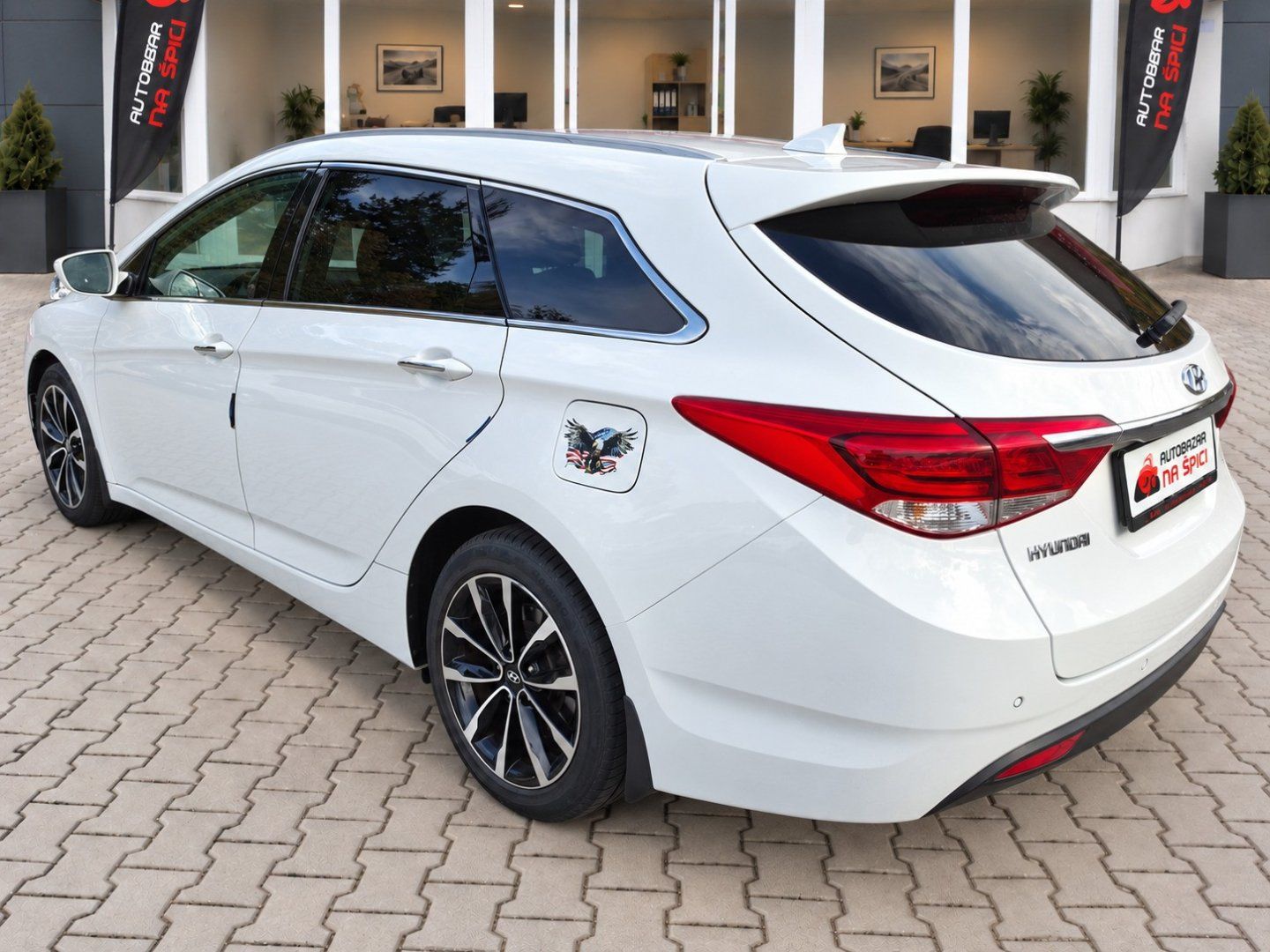 Hyundai i40, SW 1.7CRDi 104kW -ČR-KAMERA - fotka 6