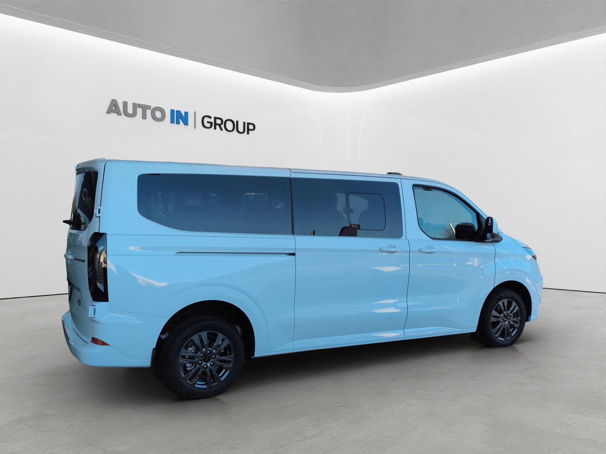 Ford Transit Custom, kombi 2.0 EcoBlue TDI L2 - fotka 3