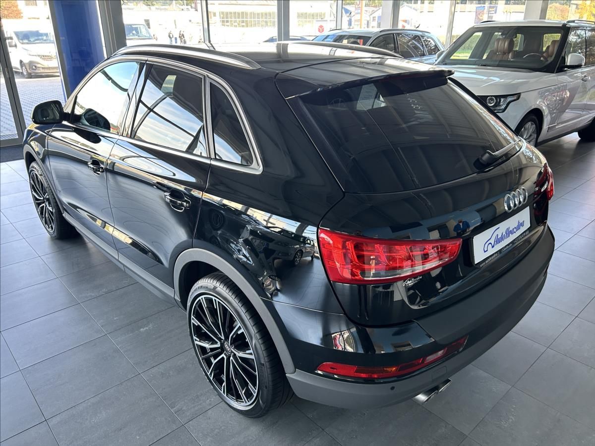 Audi Q3, 1,4   TFSI 110kW,1.MAJ,SERVISK - fotka 4