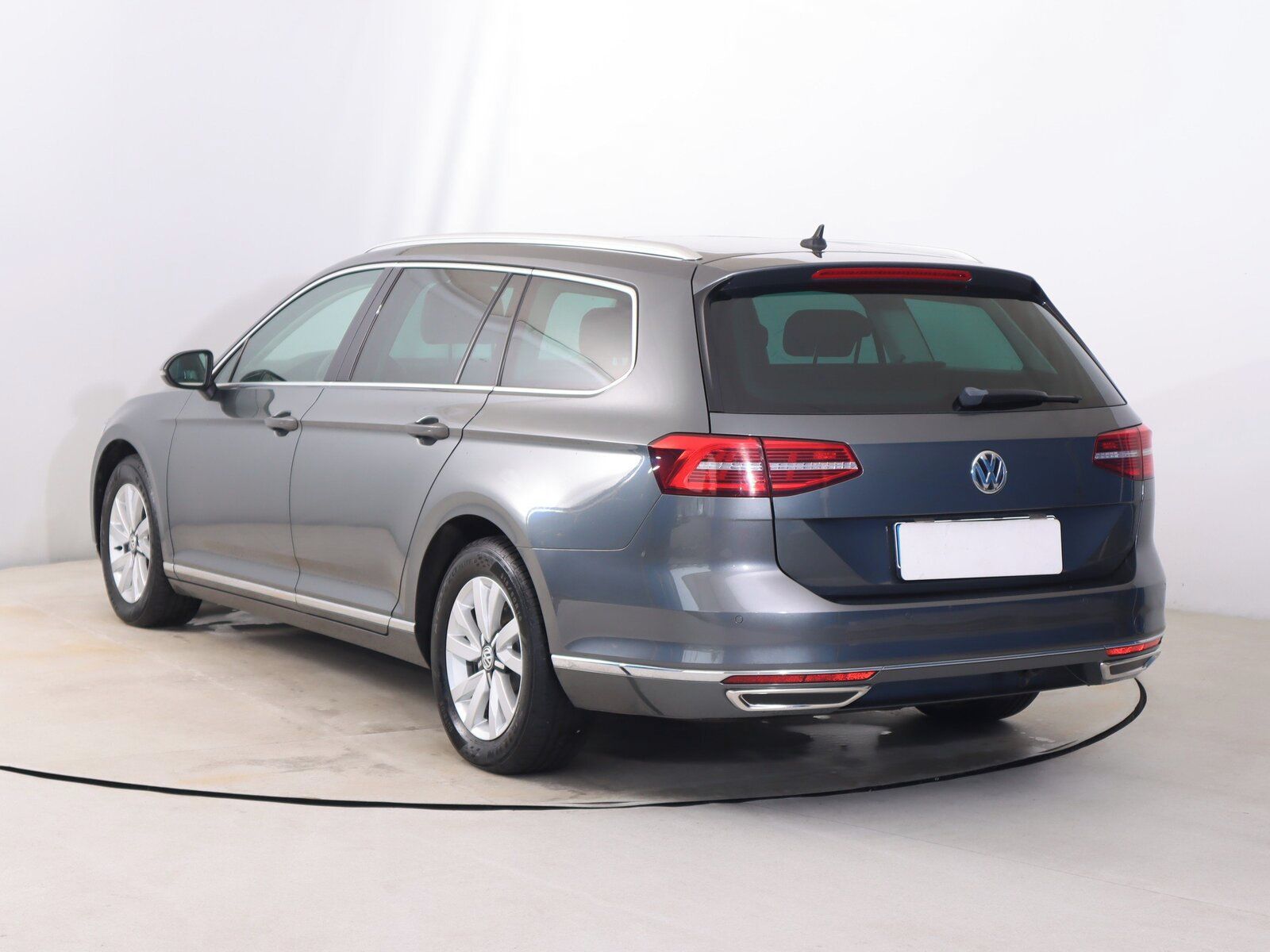Volkswagen Passat, 2.0 TDI, Automat, Serv.kniha - fotka 4