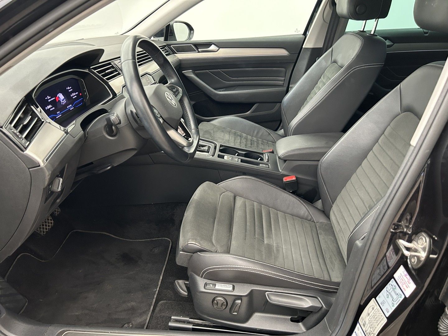 Volkswagen Passat Variant, 2.0TDI 147kW Elegance - fotka 6