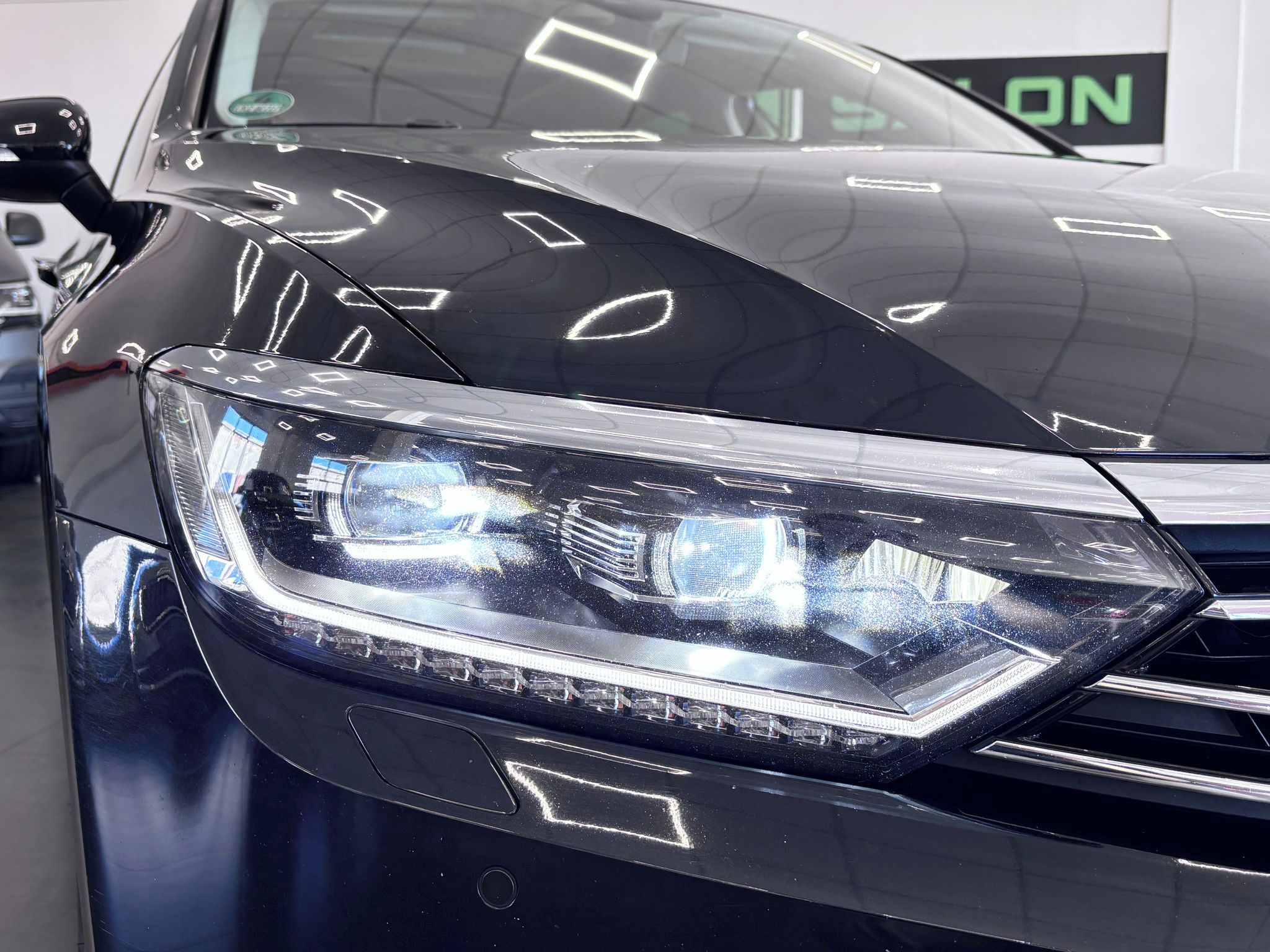 Volkswagen Passat, Highline 2.0TDI 140kW 4x4 DSG - fotka 6