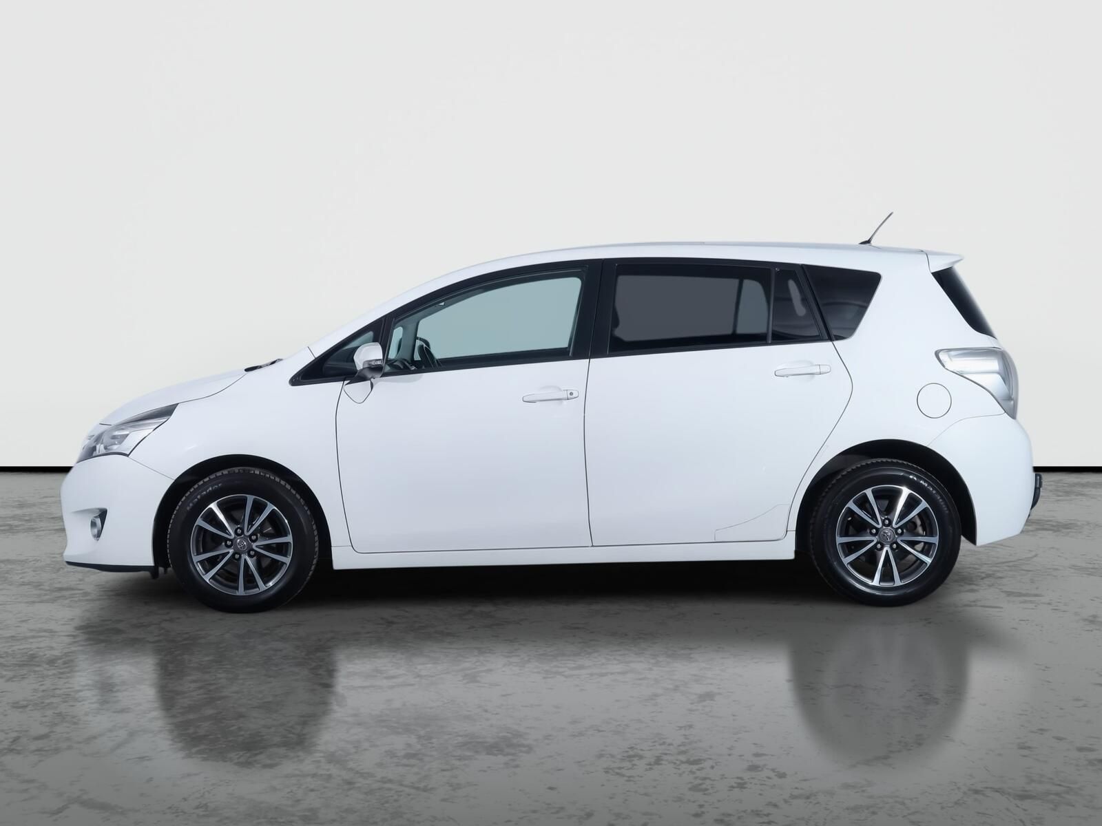 Toyota Verso, 1.6 D-4D - fotka 3