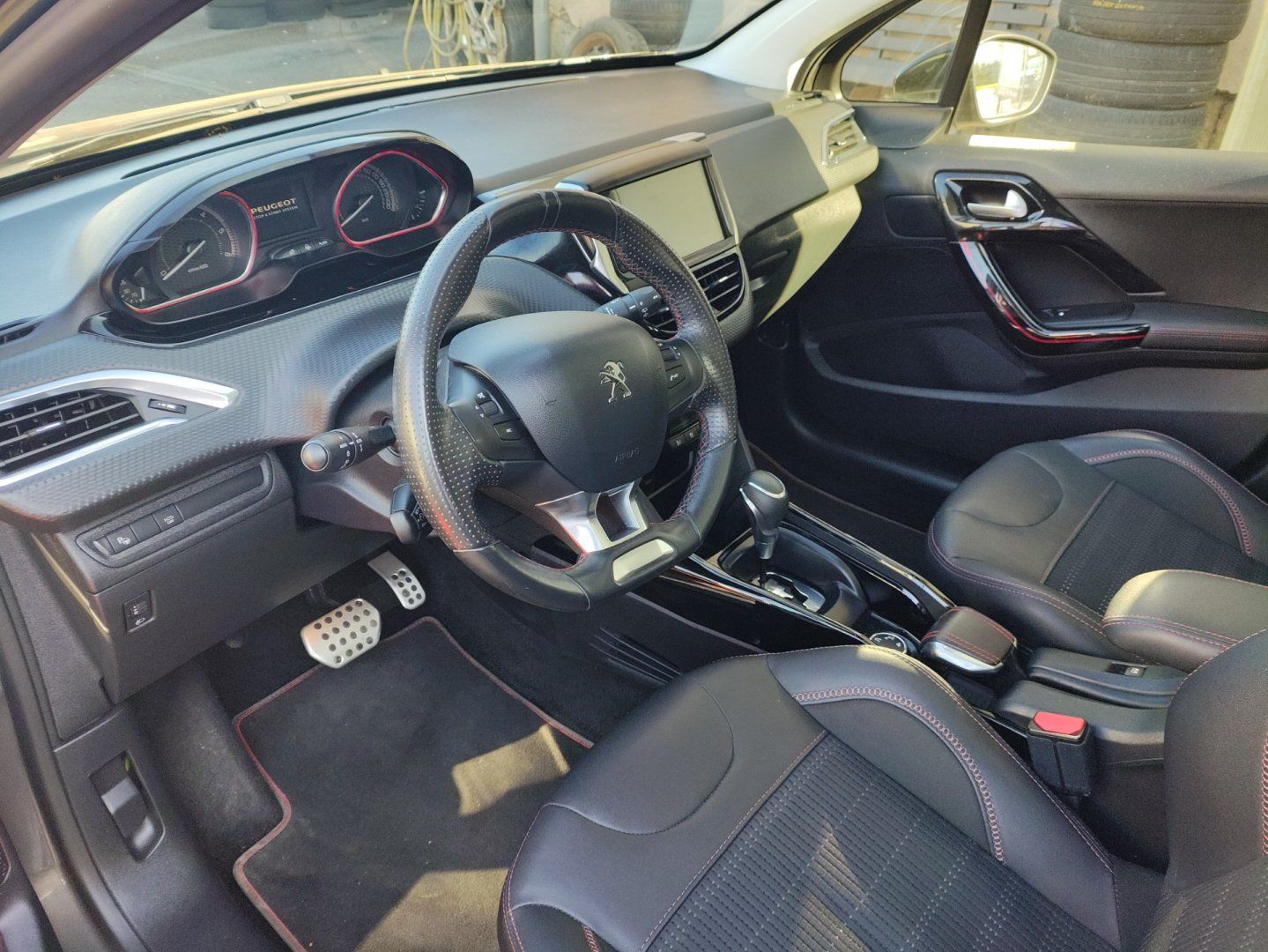 Peugeot 2008, 1,5 HDi GT line - fotka 6