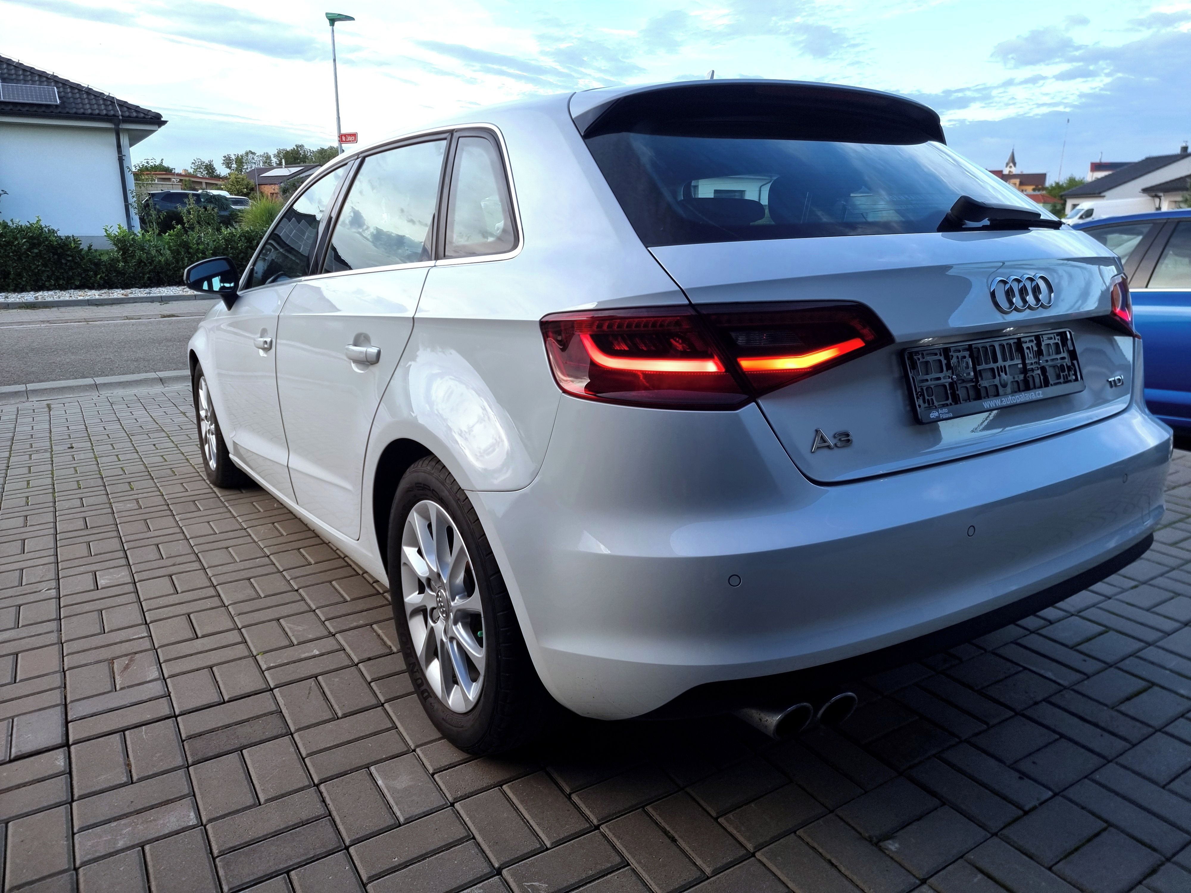 Audi A3, 2.0TDI 110kw | SPORT PAKET - fotka 4