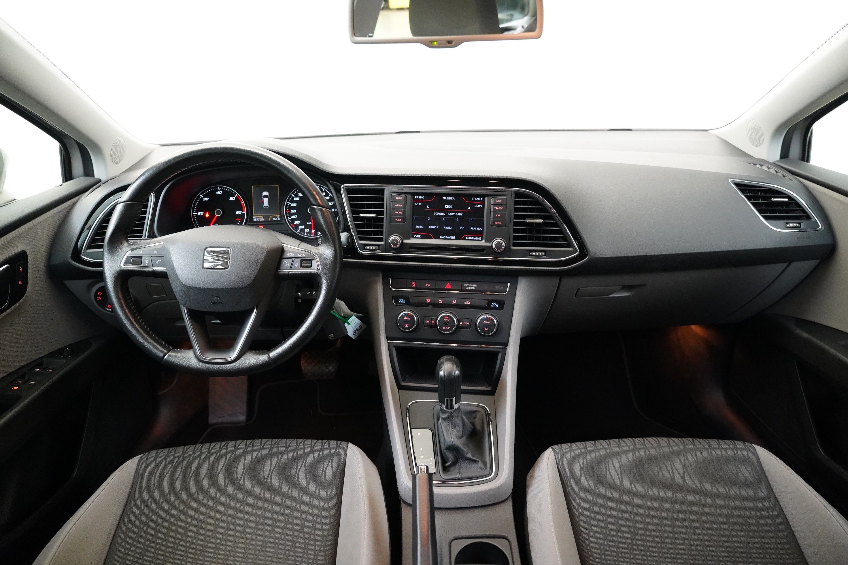 Seat Leon, 1.6 TDI 77 kW DSG Style - fotka 5