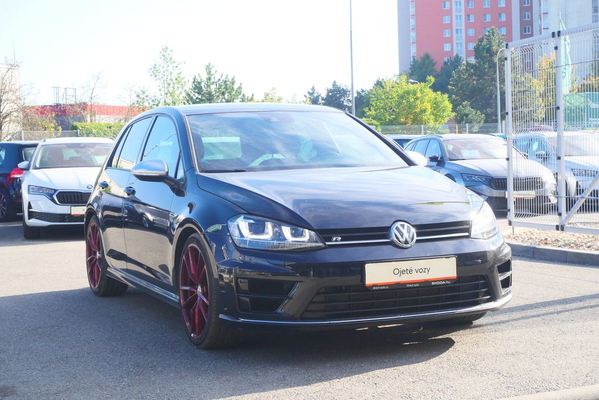 Volkswagen Golf, 2.0 TSI 221 kW R - fotka 3