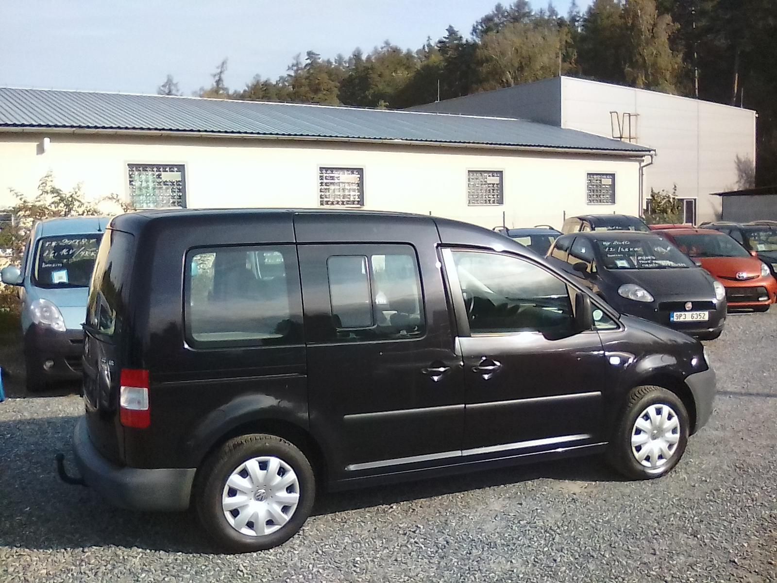 Volkswagen Caddy, 1.6i 16V, závěs - fotka 4