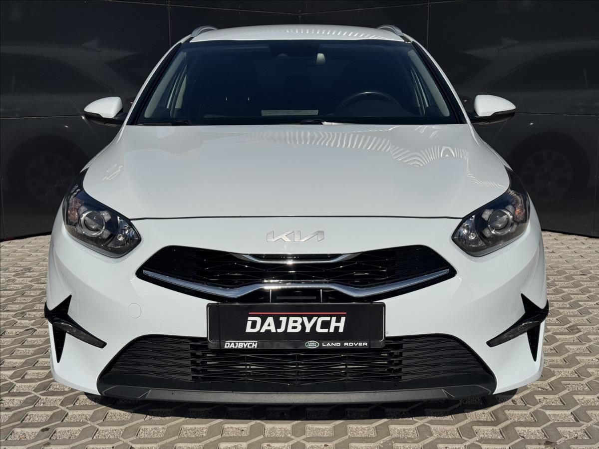 Kia Cee´d, 1,6 CRDI Exclusive ČR DPH - fotka 4