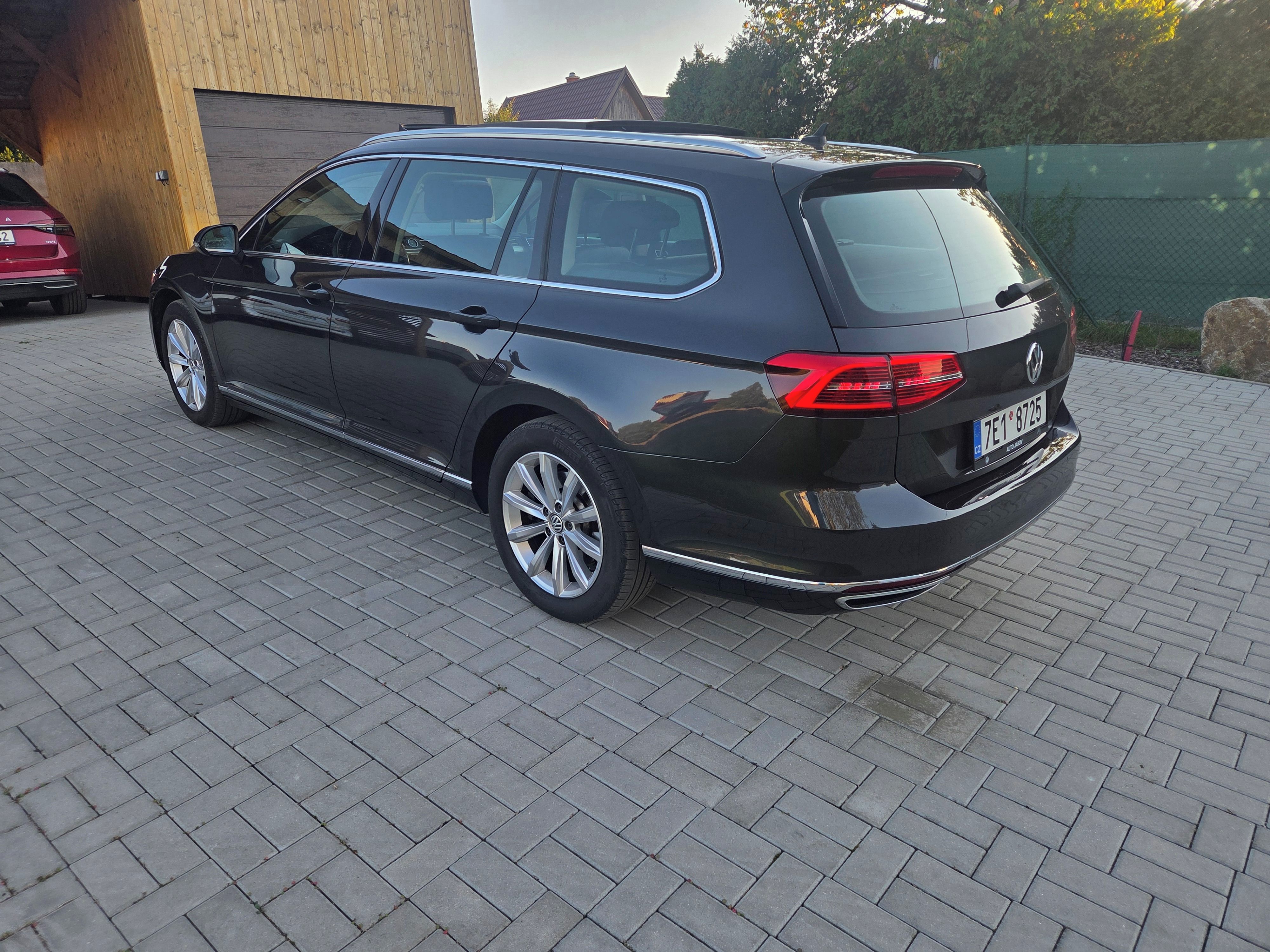 Volkswagen Passat, 176kw DSG 4motion,Highline - fotka 4