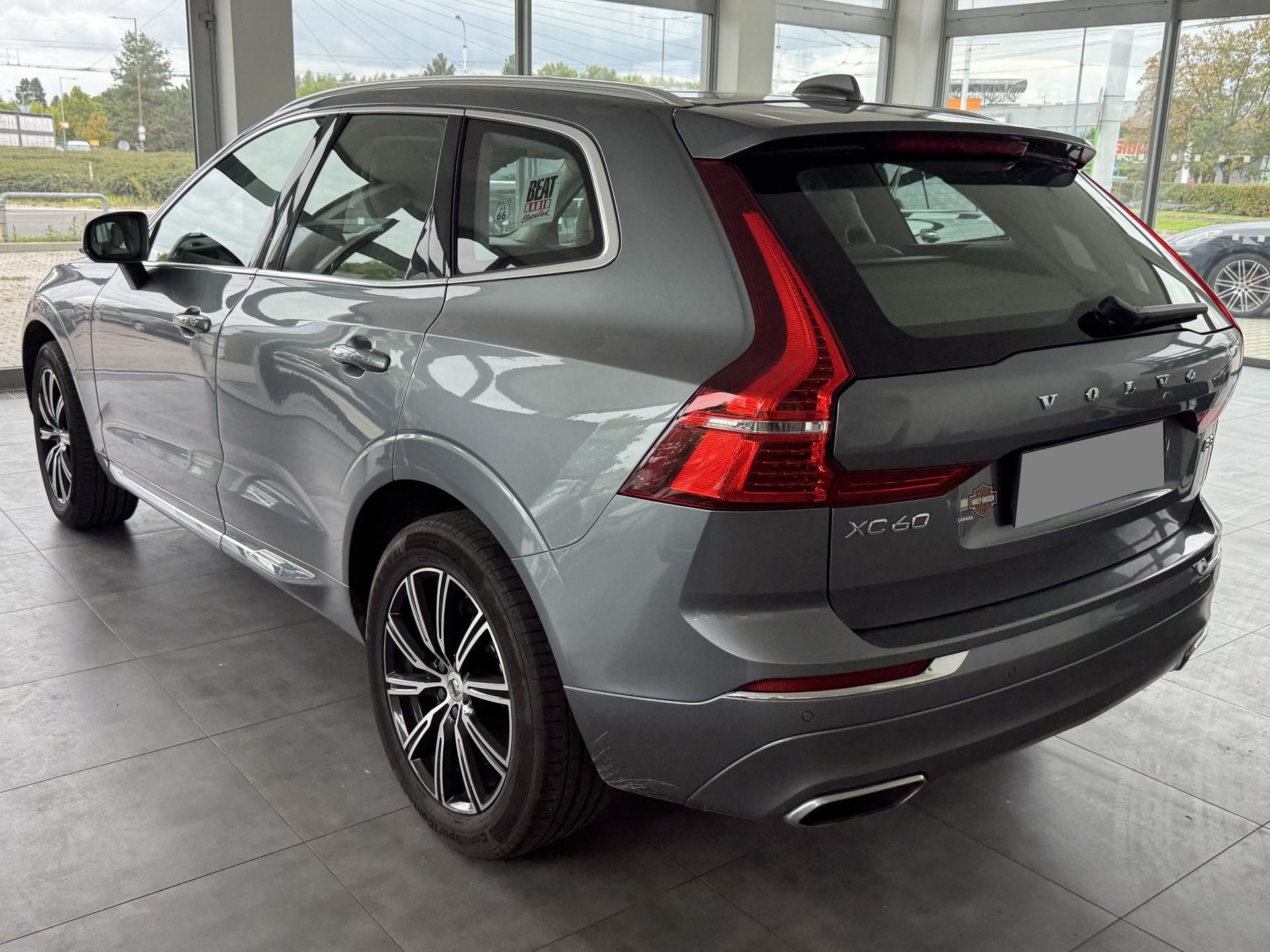 Volvo XC60, XC60 B5 AWD - fotka 5