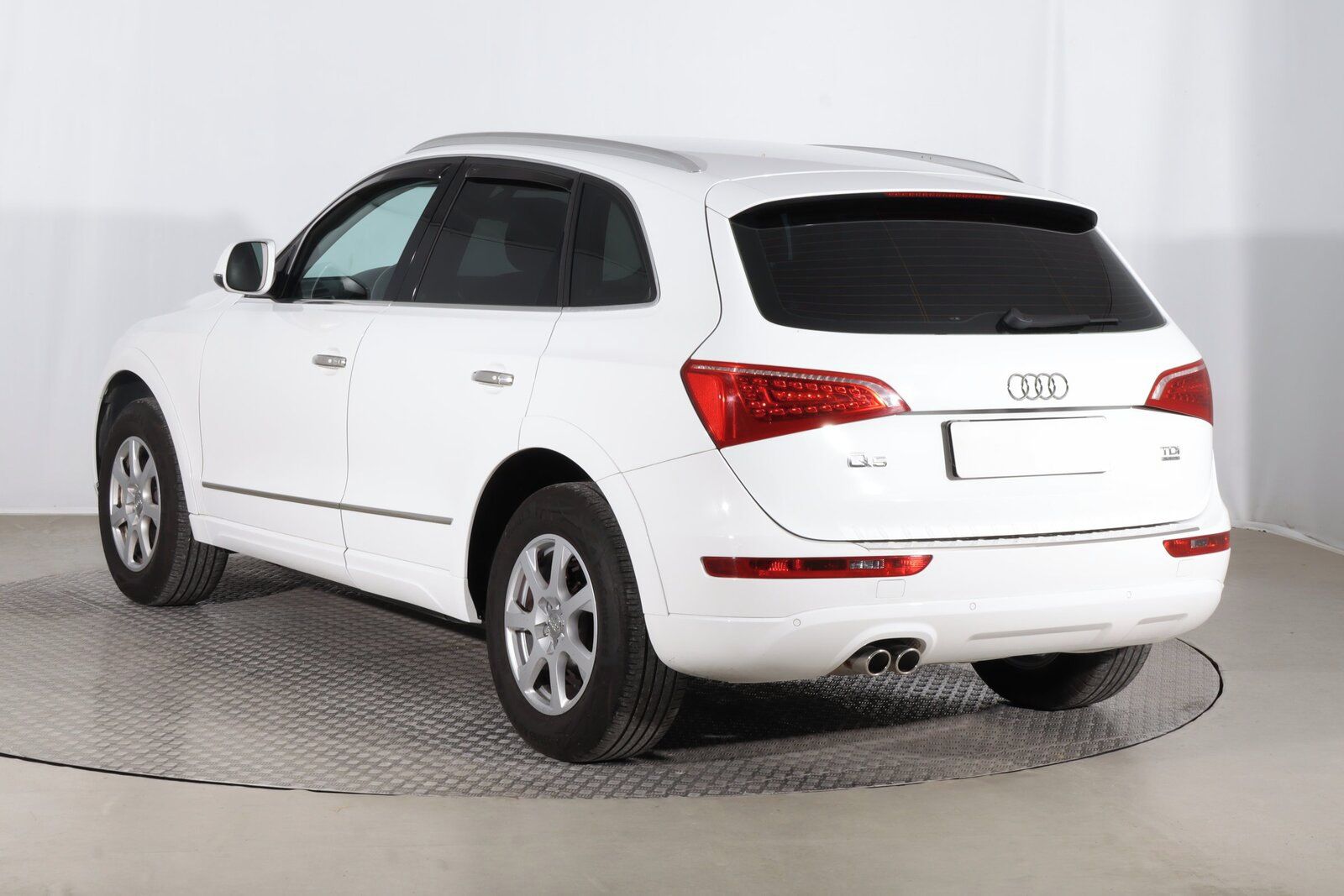 Audi Q5, 2.0 TDI, 4X4, Automat - fotka 4