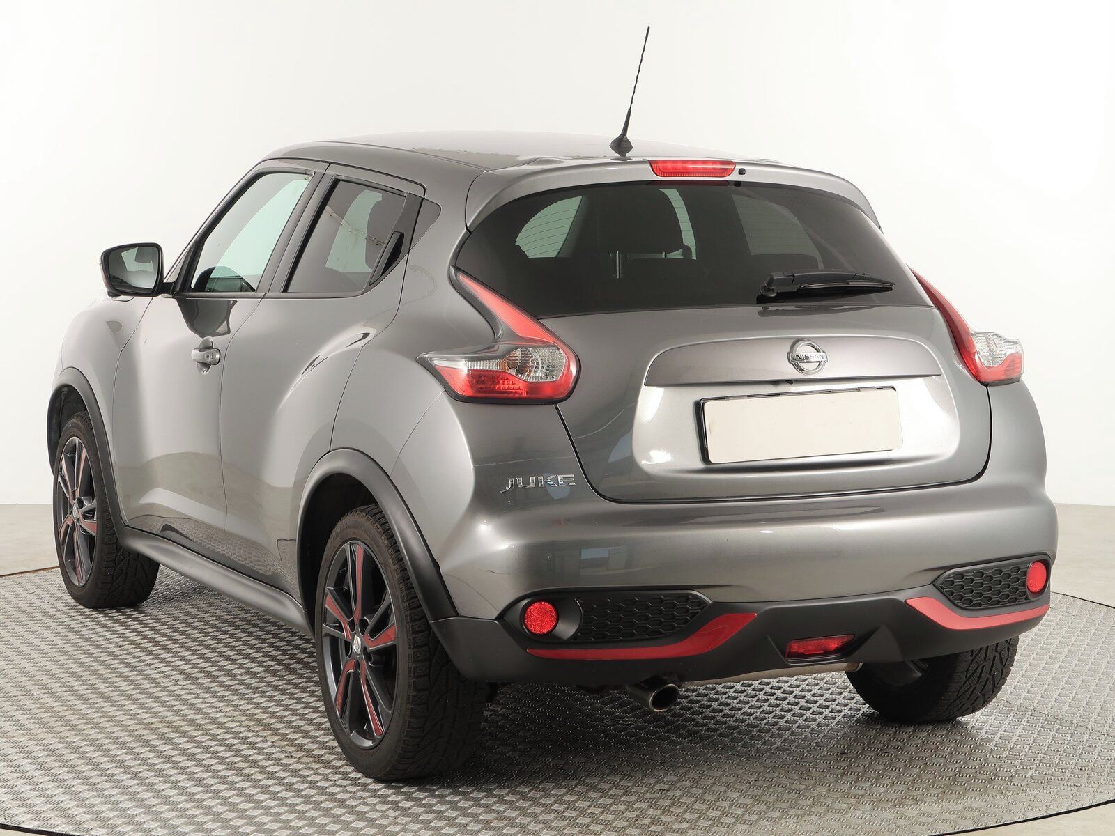 Nissan Juke, 1.6 DIG-T, N-Connecta, 4X4 - fotka 4