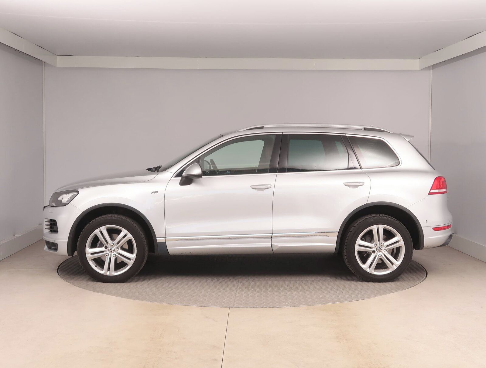Volkswagen Touareg, 3.0 TDI, 4X4, Automat, Navi - fotka 3