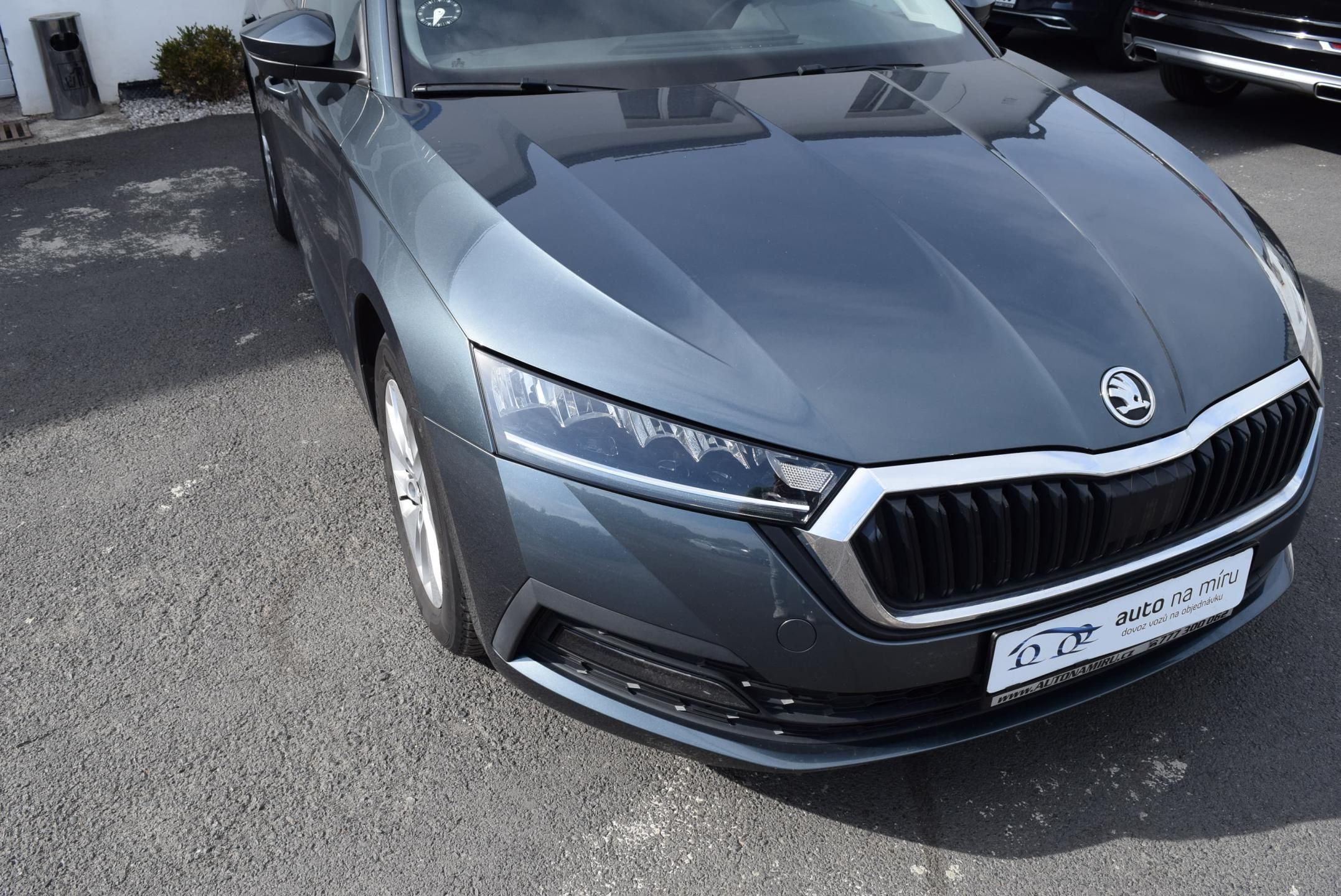 Škoda Octavia, 1.5TSI 110kw AMBITION TAŽN APP - fotka 4
