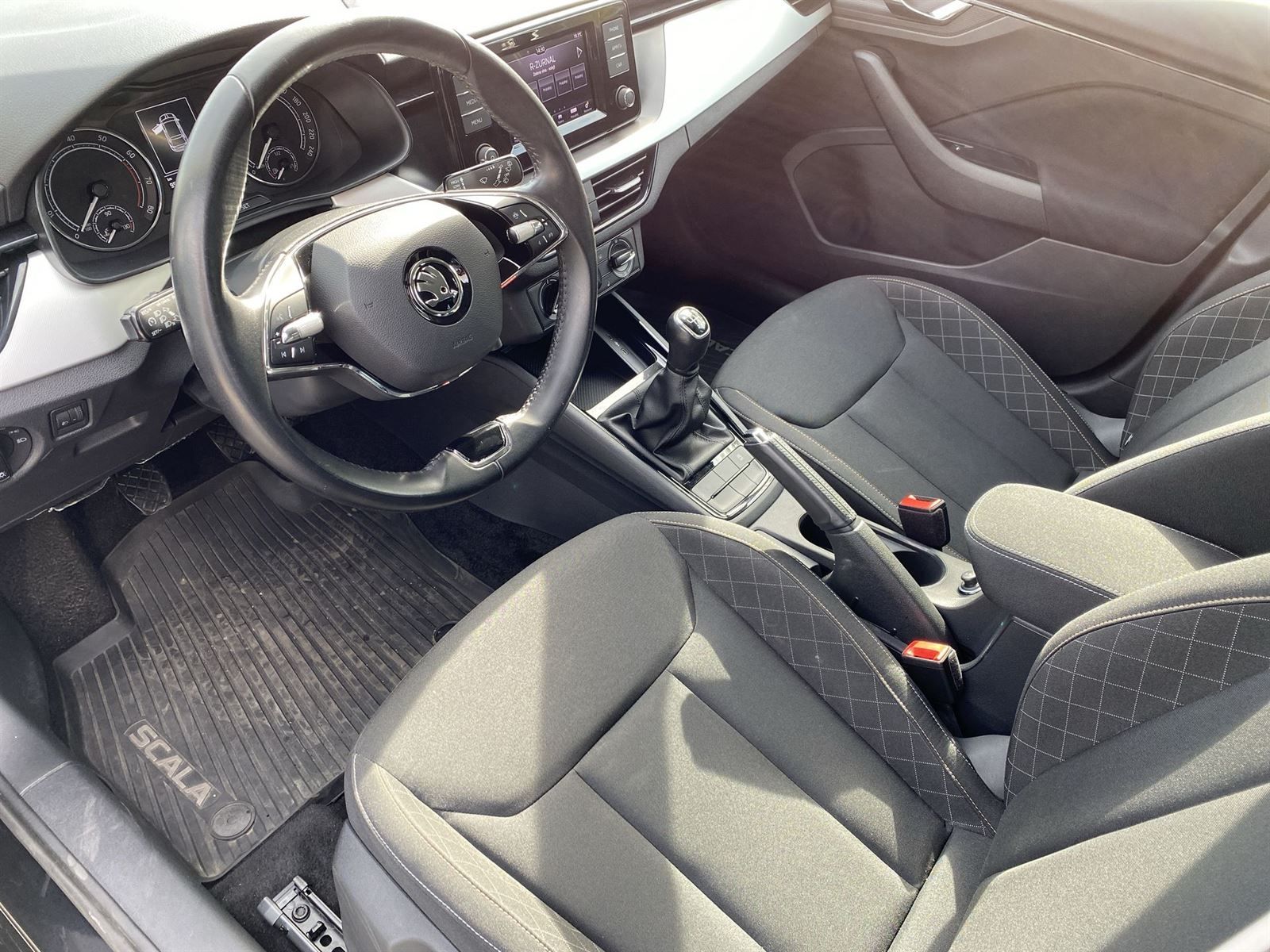 Škoda Scala, 1.5 TSI Ambition - fotka 6