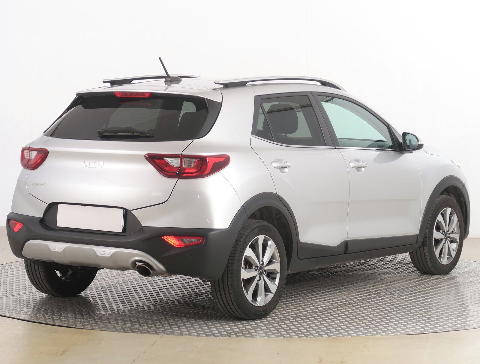 Kia Stonic, 1.2 DPI, Serv.kniha - fotka 5