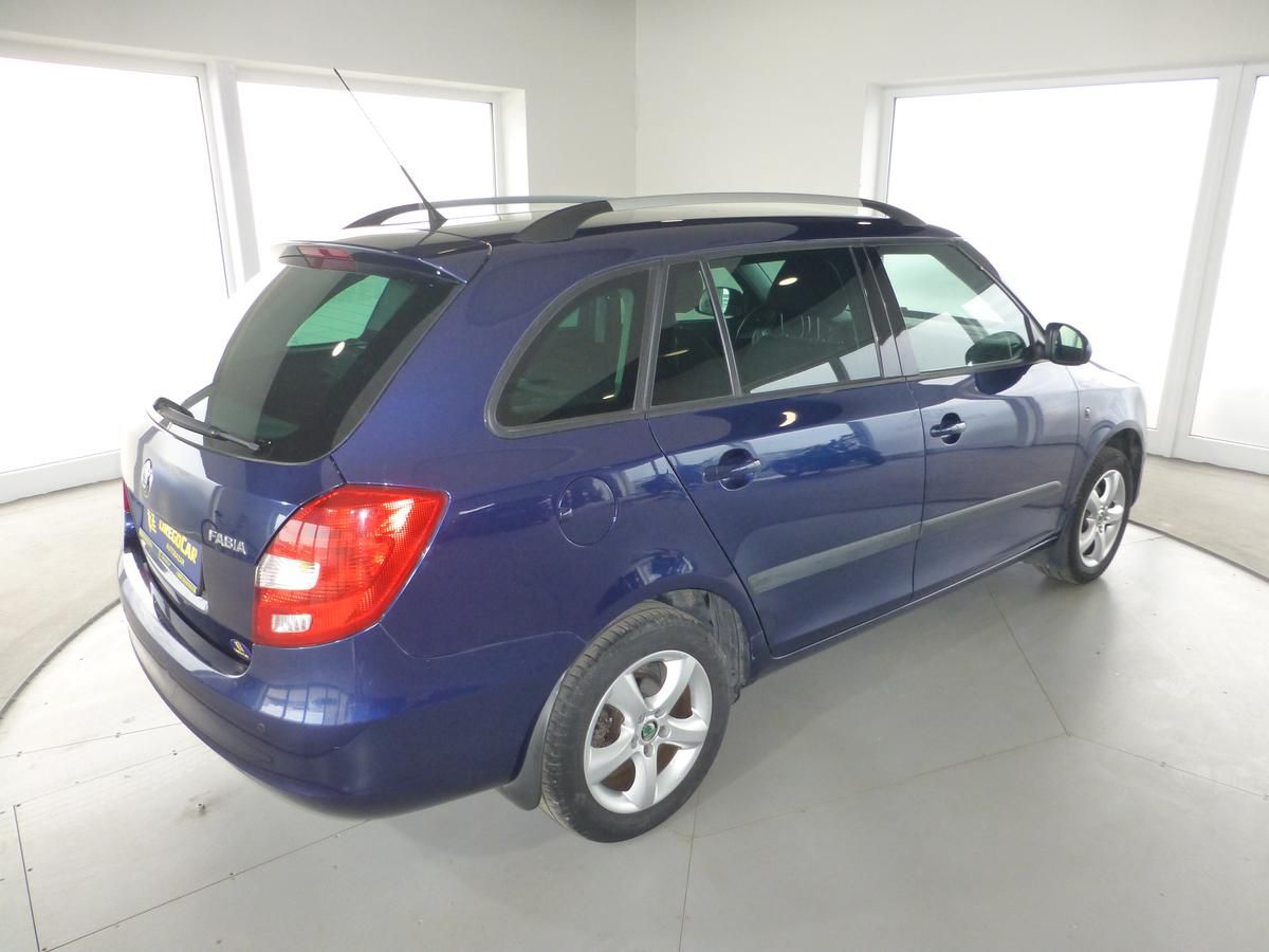 Škoda Fabia, 1,2TSI*63KW**ALU**VYHŘ.SEDADLA - fotka 6
