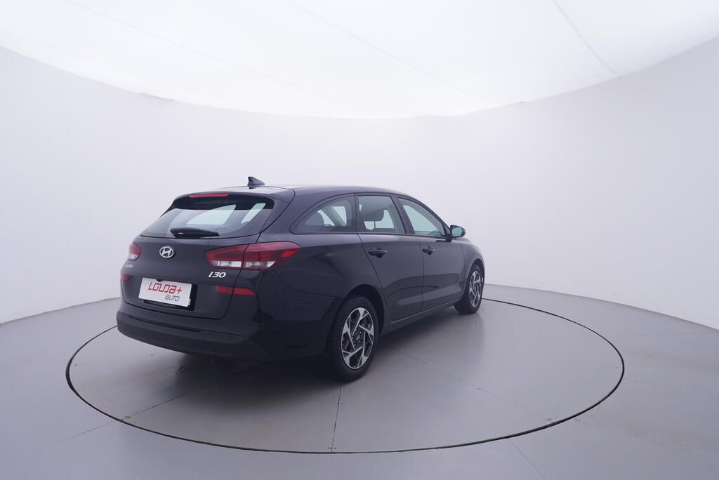 Hyundai i30, Comfort 1.0 GDI 73 kW - fotka 5