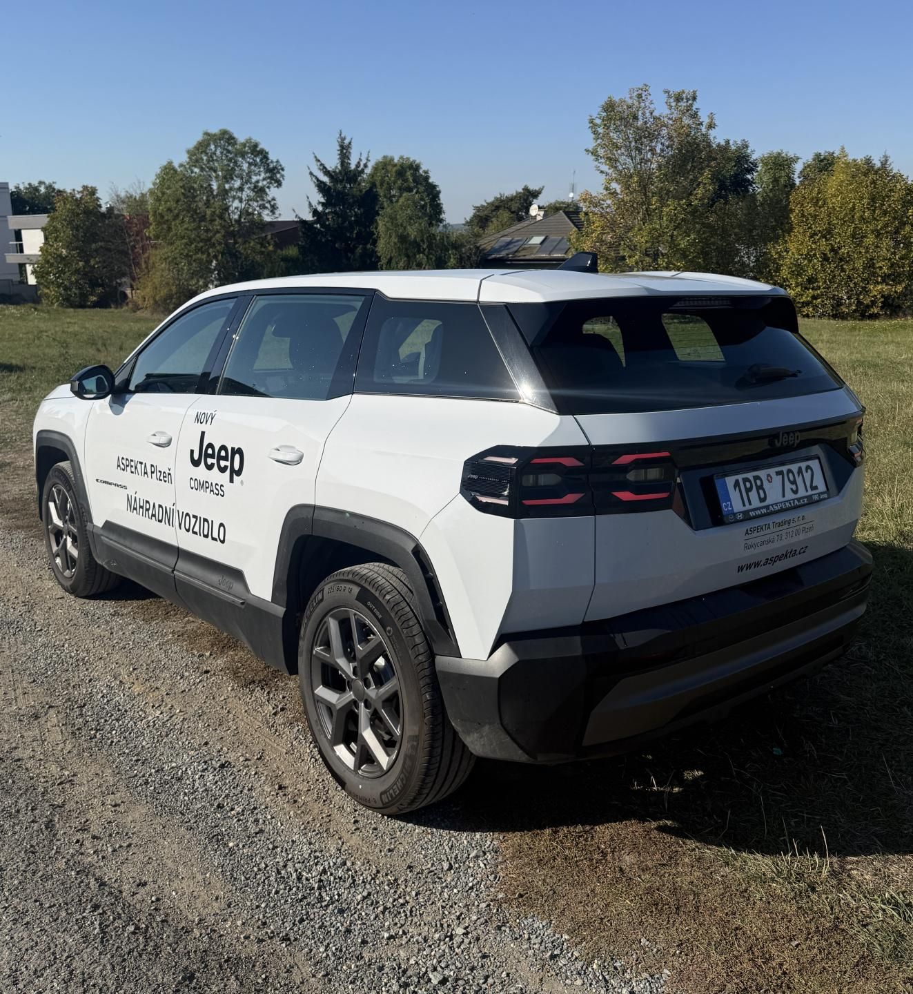 Jeep Compass, Altitude e-hybrid 145k - fotka 4
