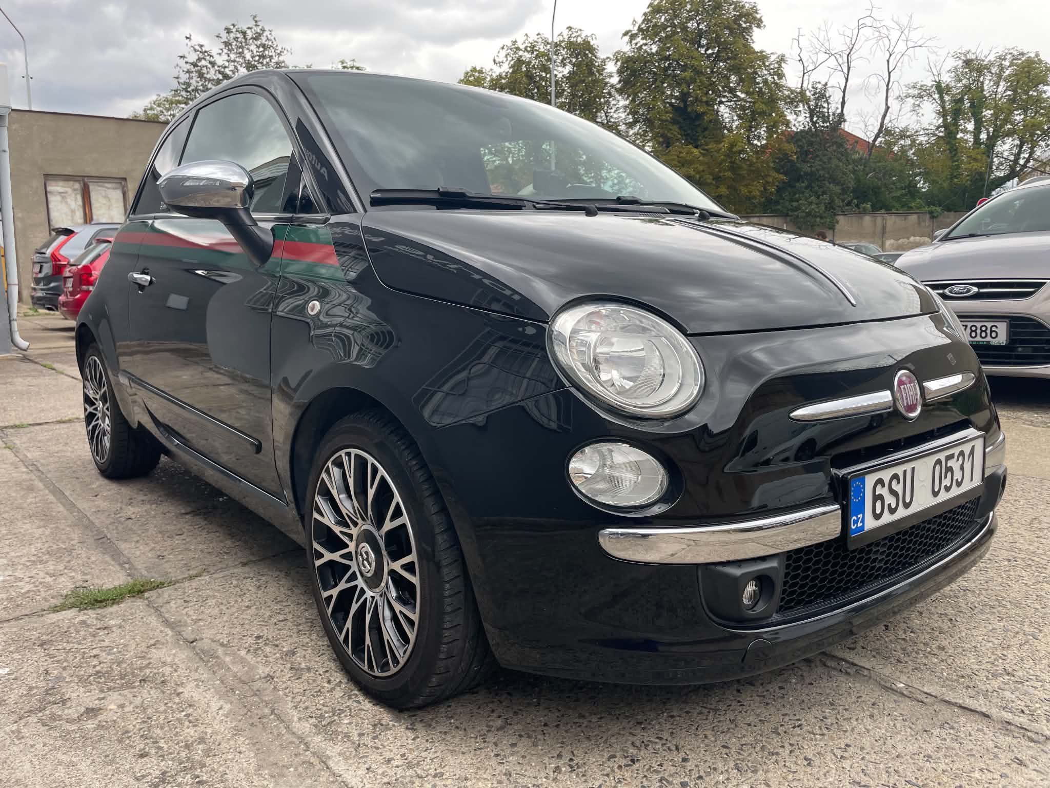 Fiat 500, Fiat 500 Gucci 1.2 automat - fotka 3