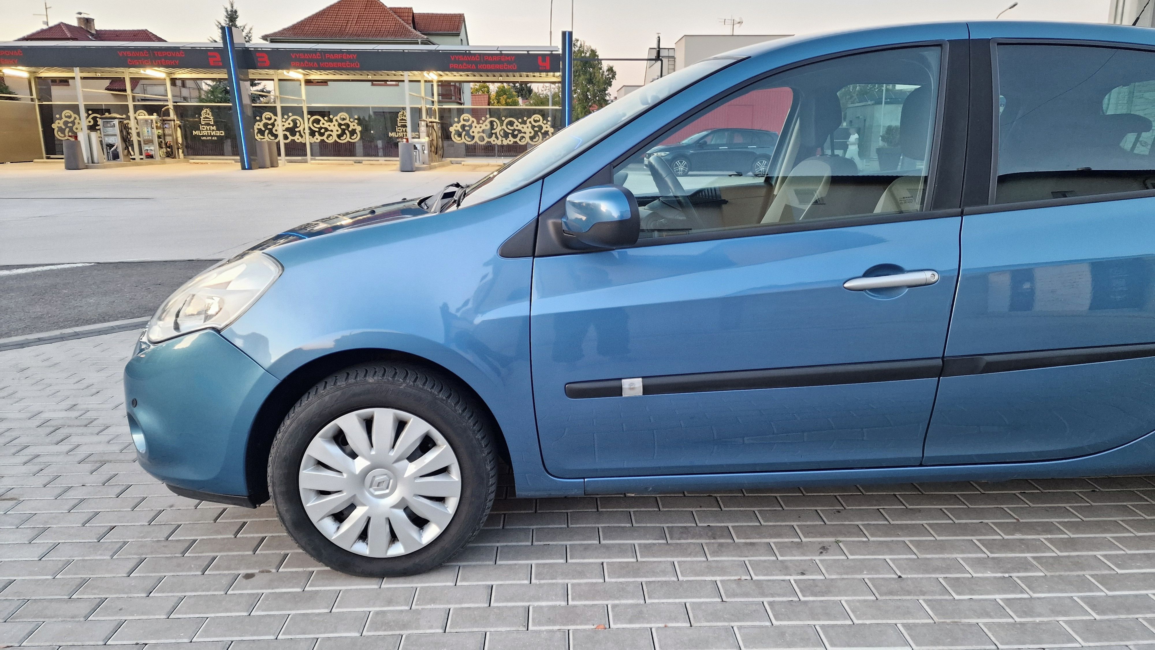 Renault Clio, 4,1 l na 100Km  1,5DCi 55Kw - fotka 6