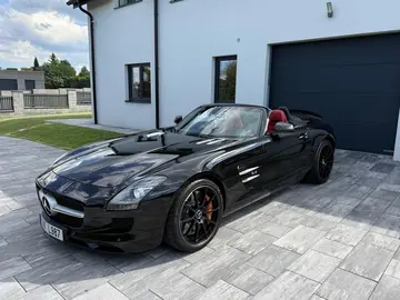 Mercedes-Benz SLS AMG, V8 Roadster Keramické brzdy