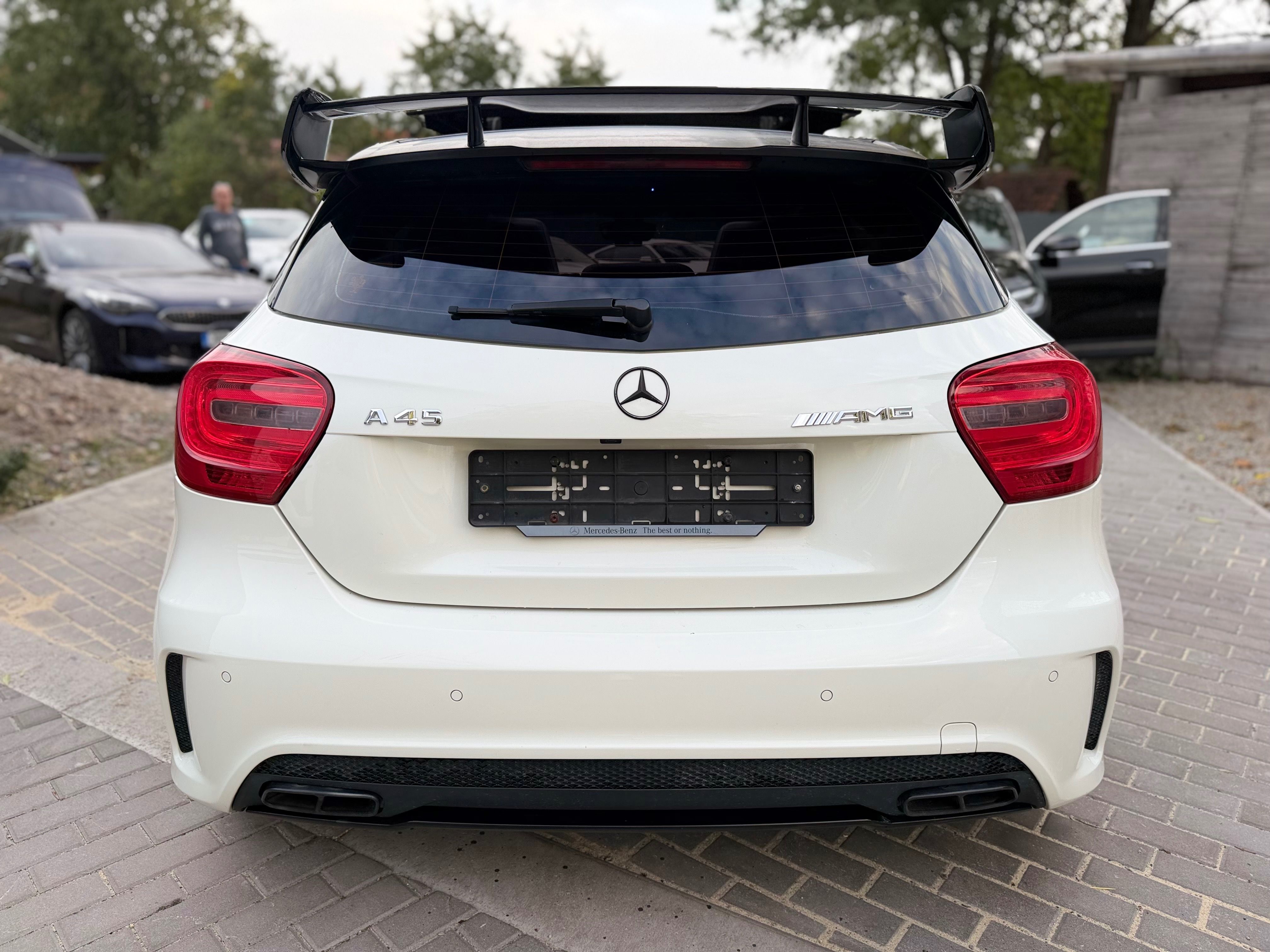 Mercedes-Benz Třídy A, A45 AMG,280KW,4 MATIC,DPH,PANO - fotka 4